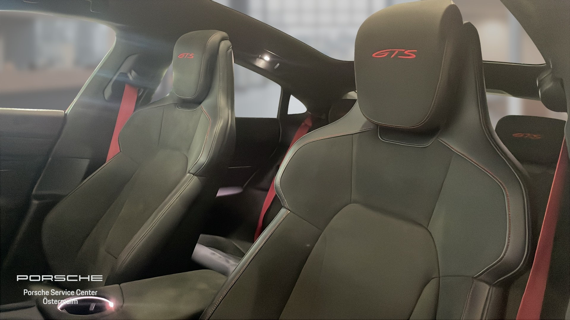 Porsche Taycan SCT67A