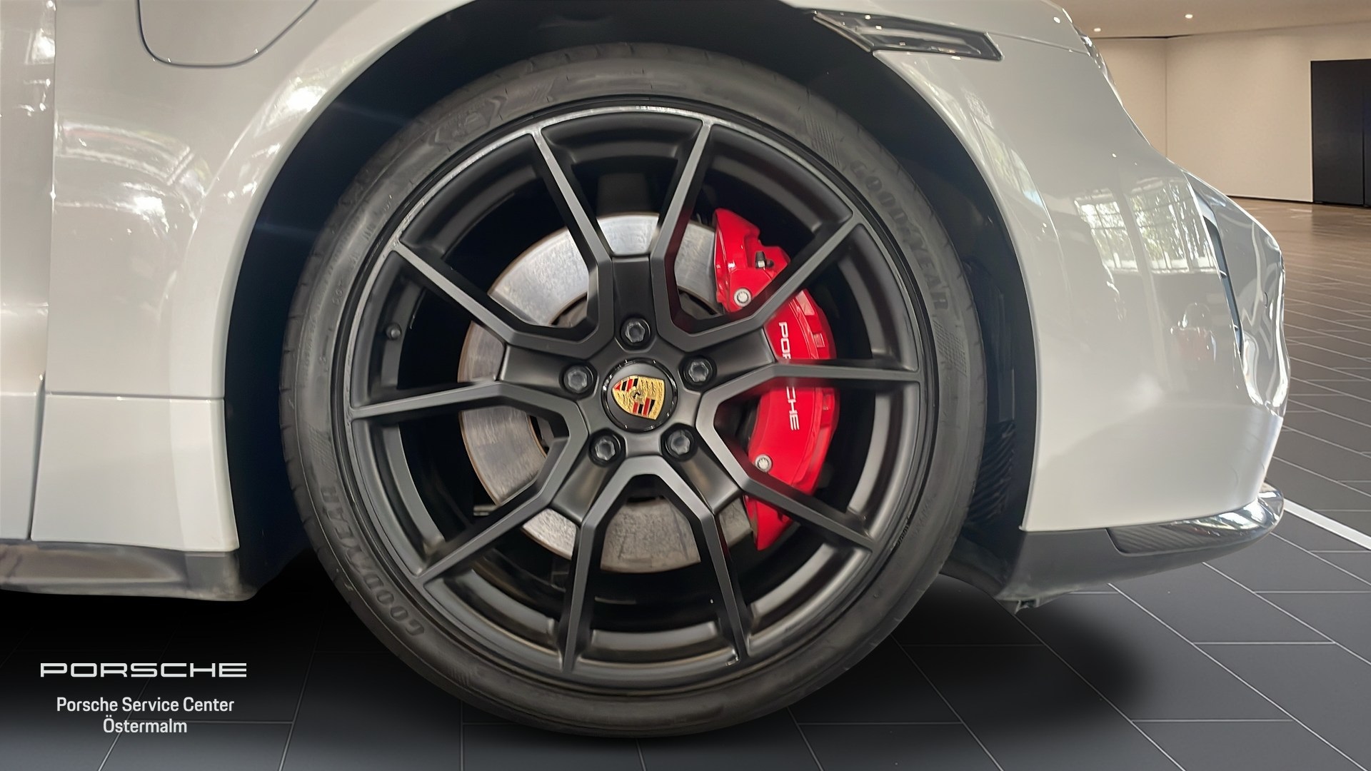 Porsche Taycan SCT67A