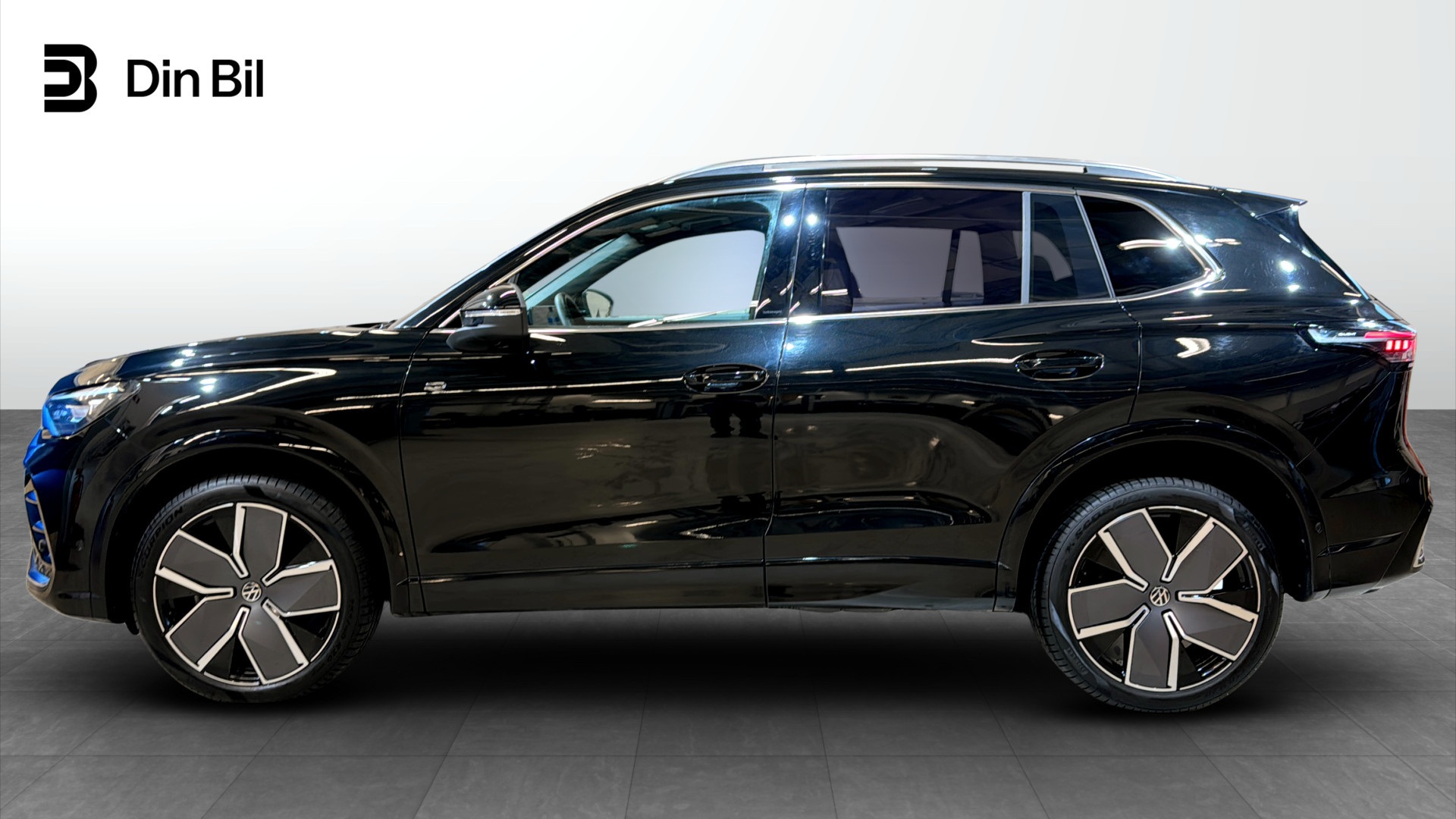Volkswagen Tiguan SDJ14C