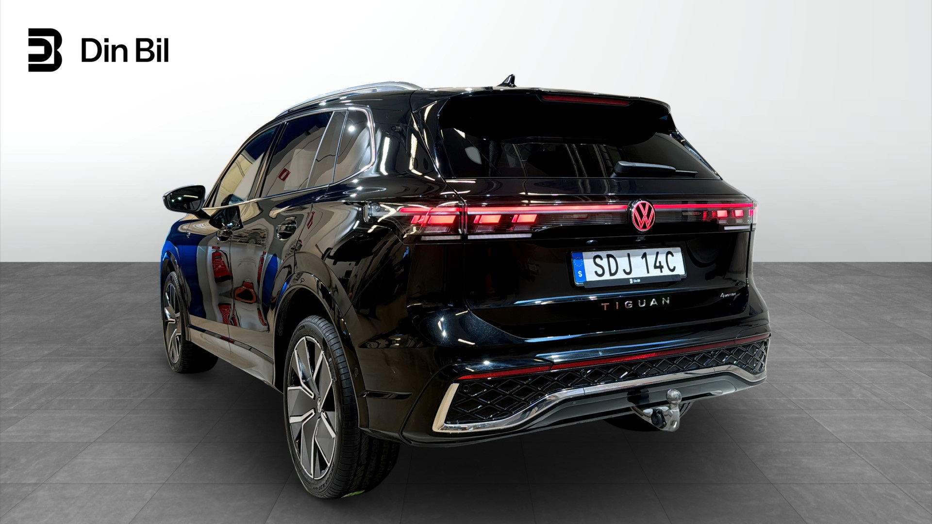 Volkswagen Tiguan SDJ14C