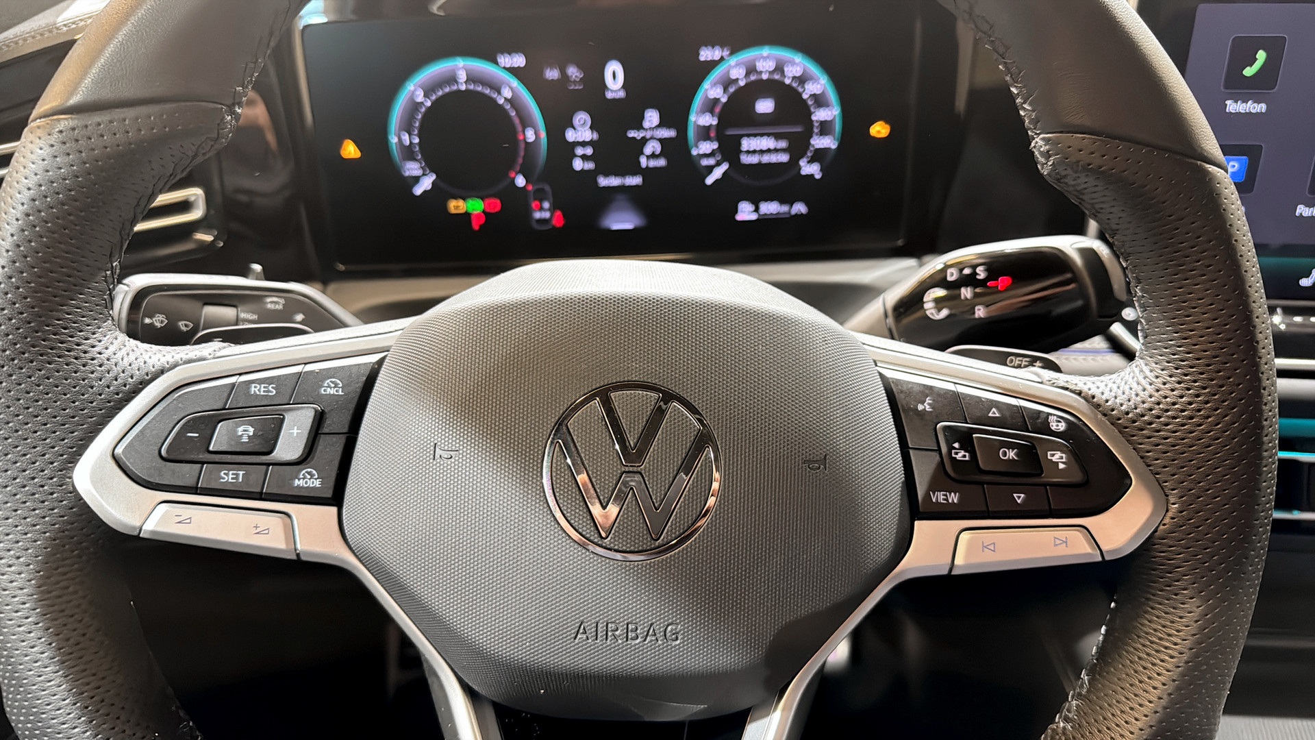 Volkswagen Tiguan SDJ14C