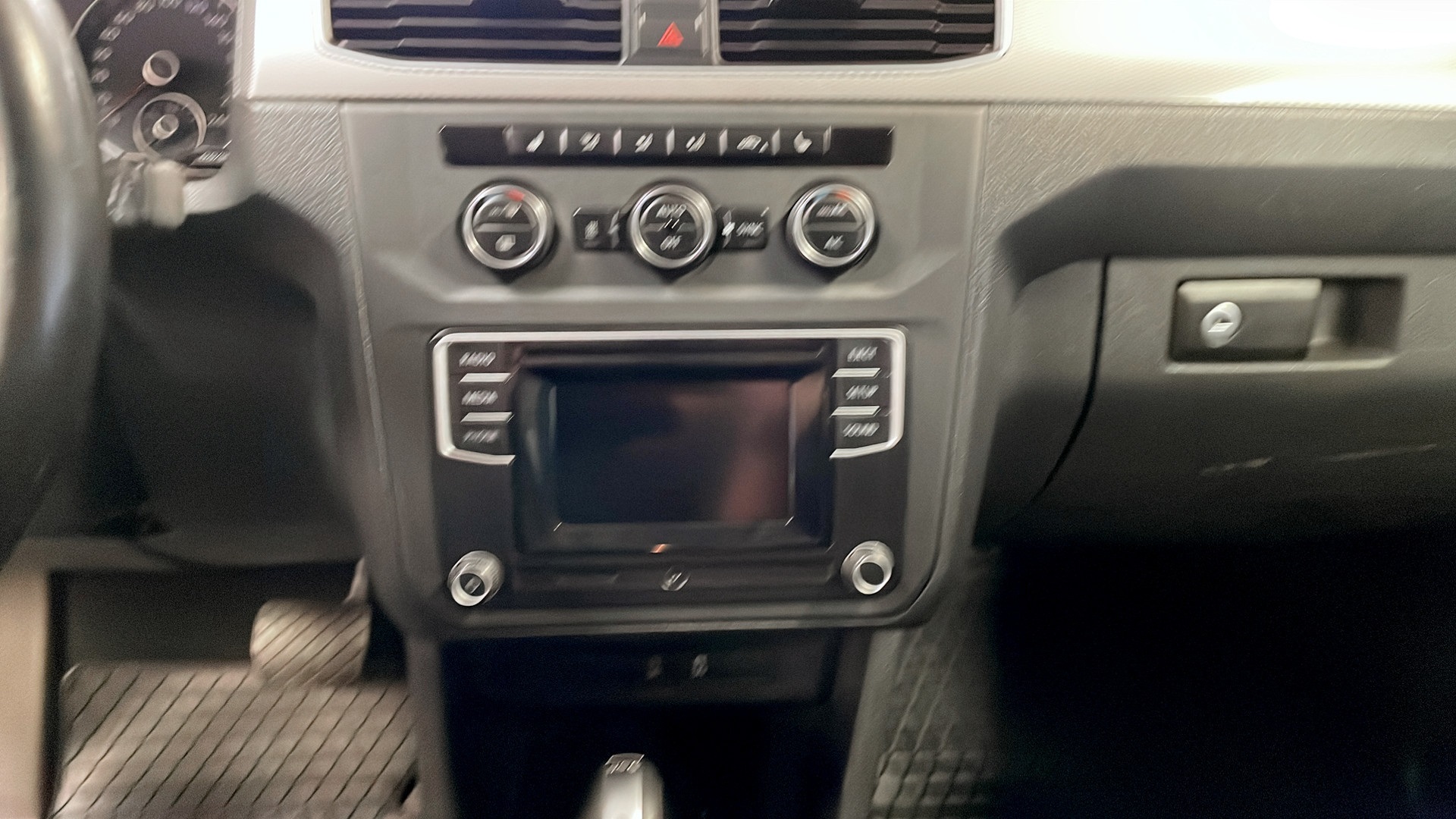 Volkswagen Caddy SDL96N