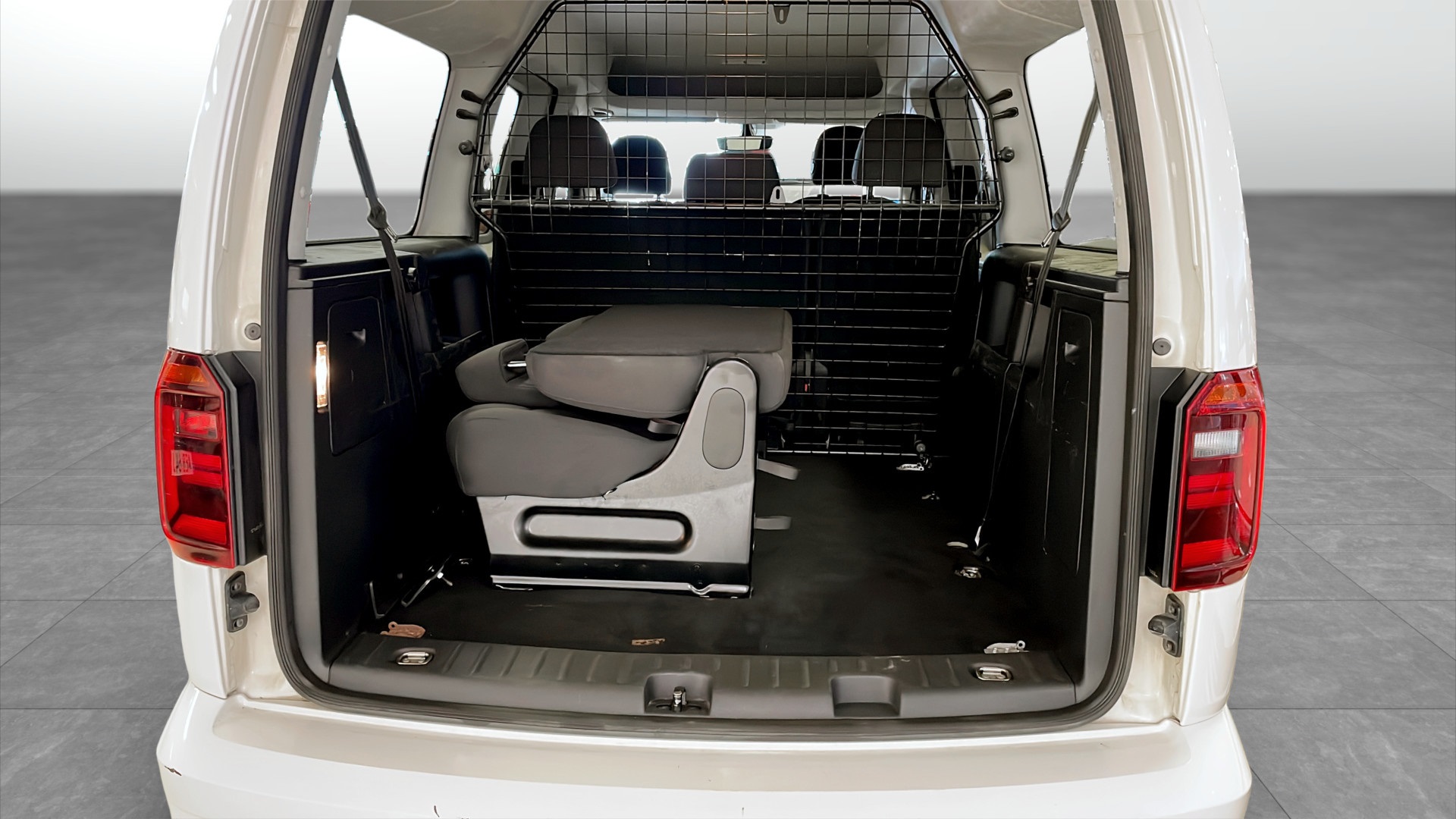 Volkswagen Caddy SDL96N
