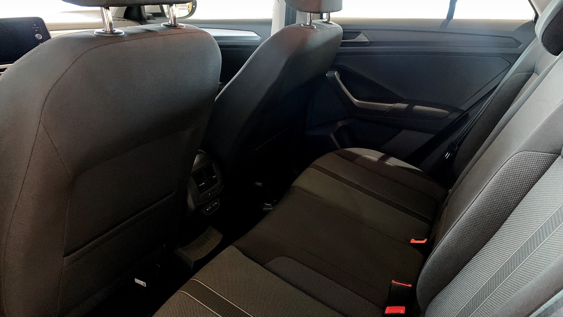 Volkswagen T-Roc SEN67B