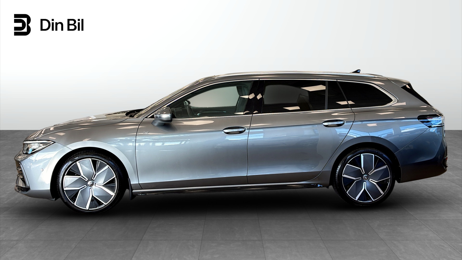 Volkswagen Passat SFE89F
