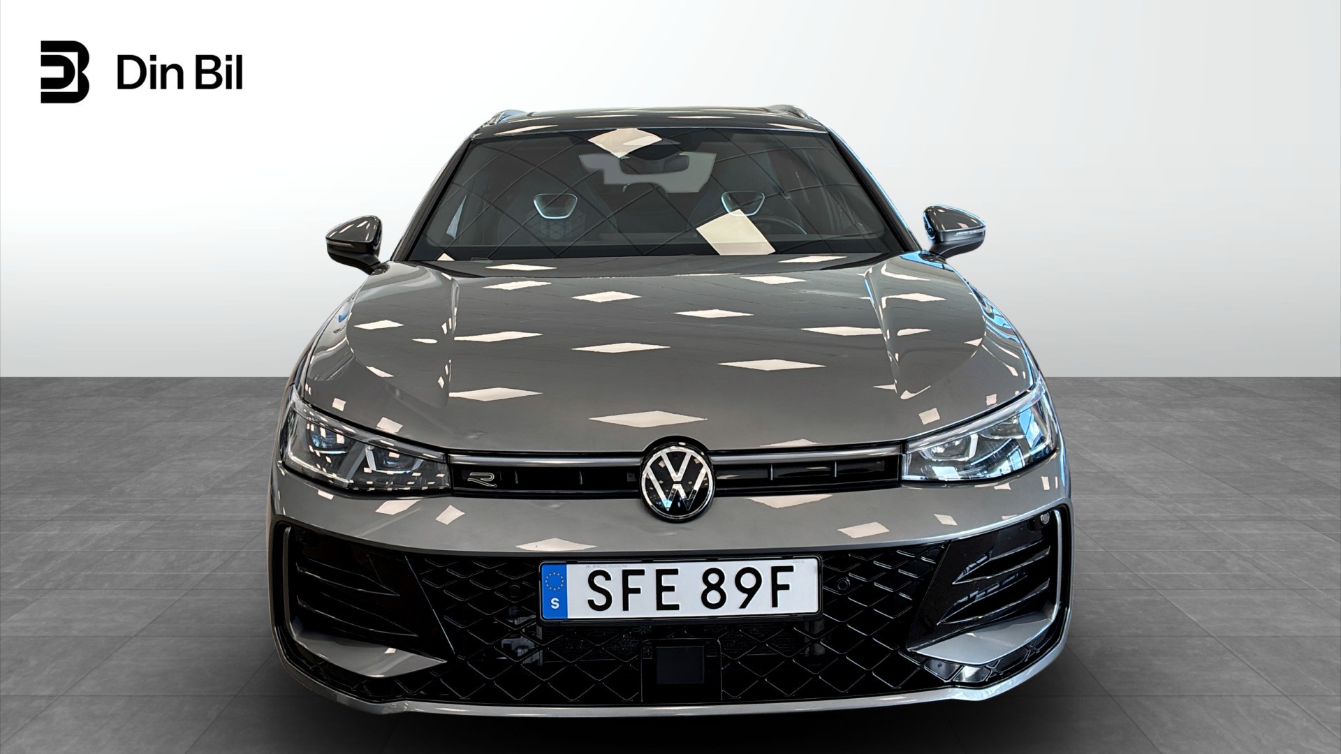 Volkswagen Passat SFE89F