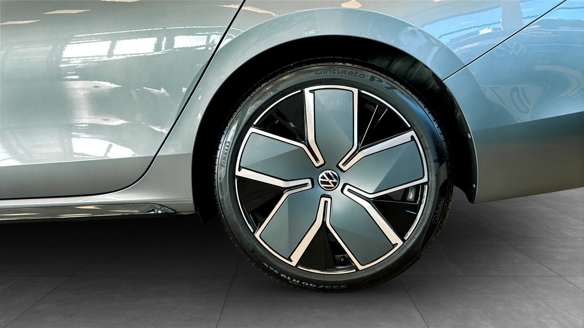 Volkswagen Passat SFE89F