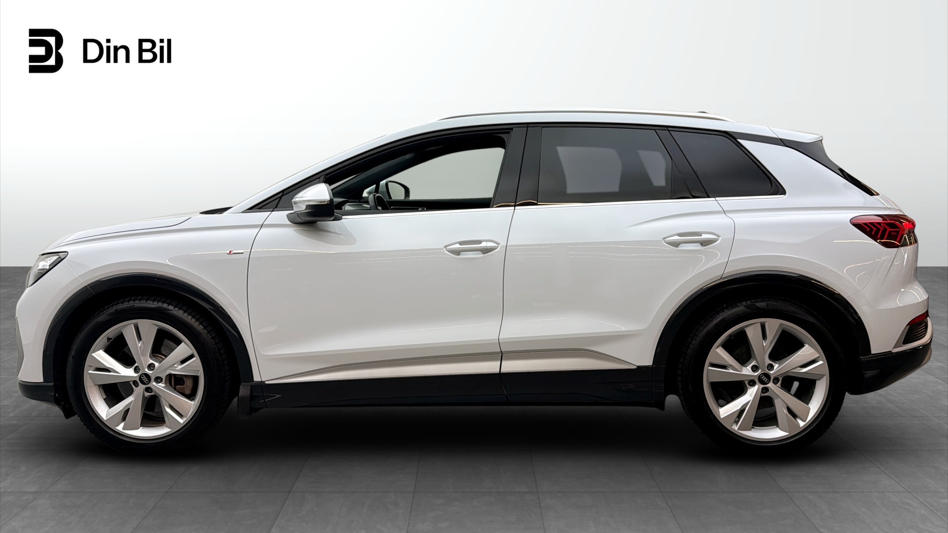 Audi Q4 e-tron SFF03N