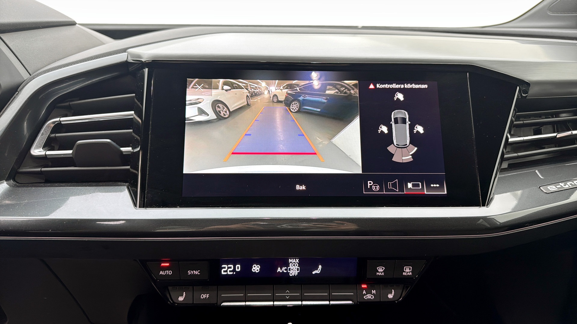 Audi Q4 e-tron SFF03N