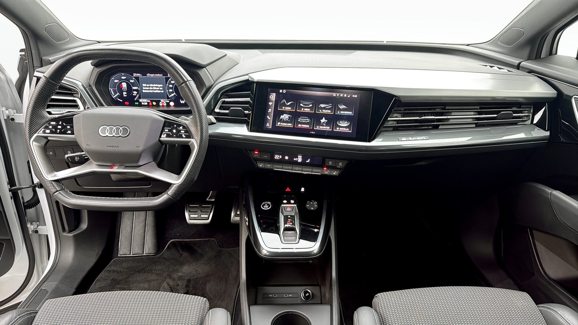 Audi Q4 e-tron SFF03N