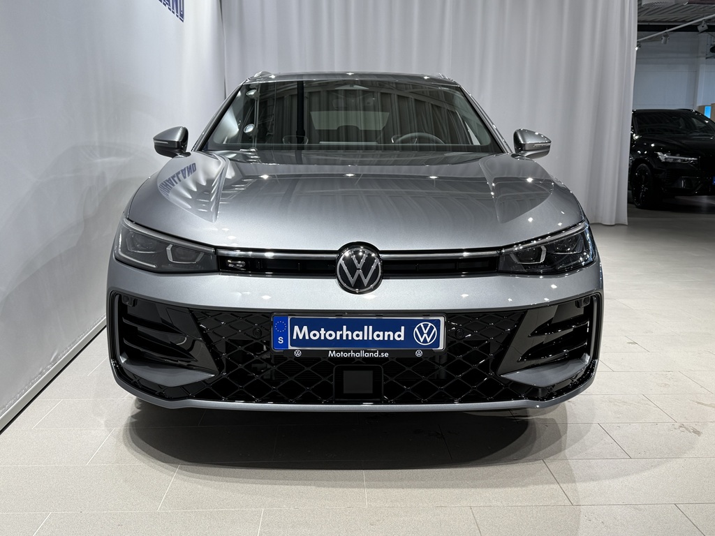 Volkswagen Passat SFH05W