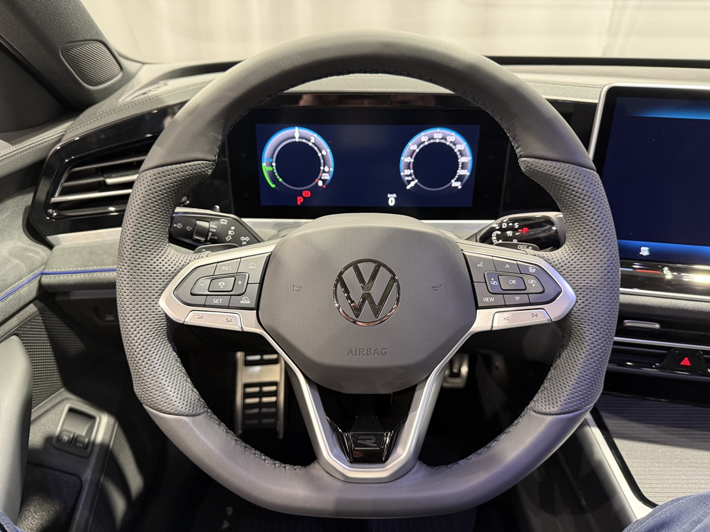 Volkswagen Passat SFH05W