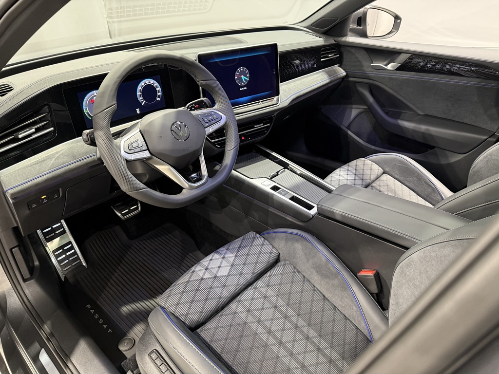 Volkswagen Passat SFH05W