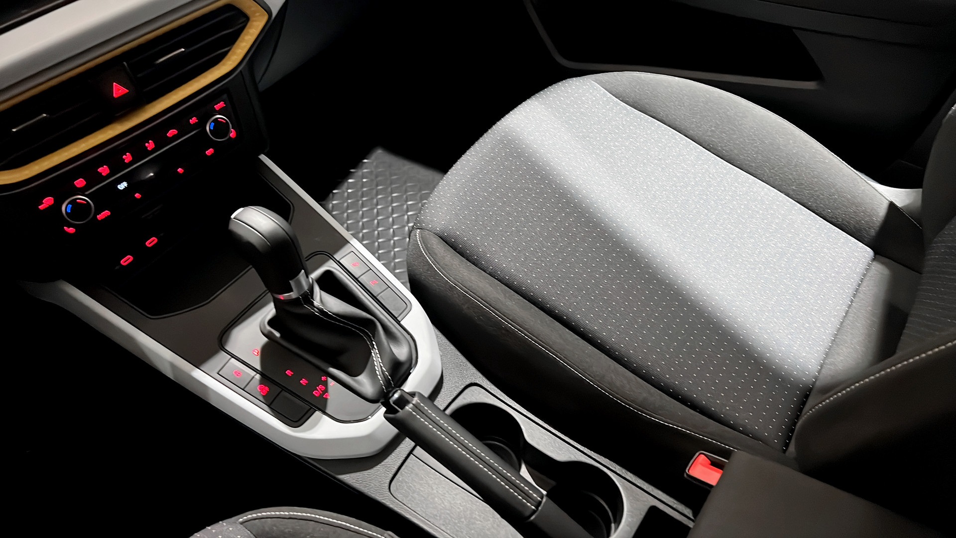 SEAT Arona SFK41Y
