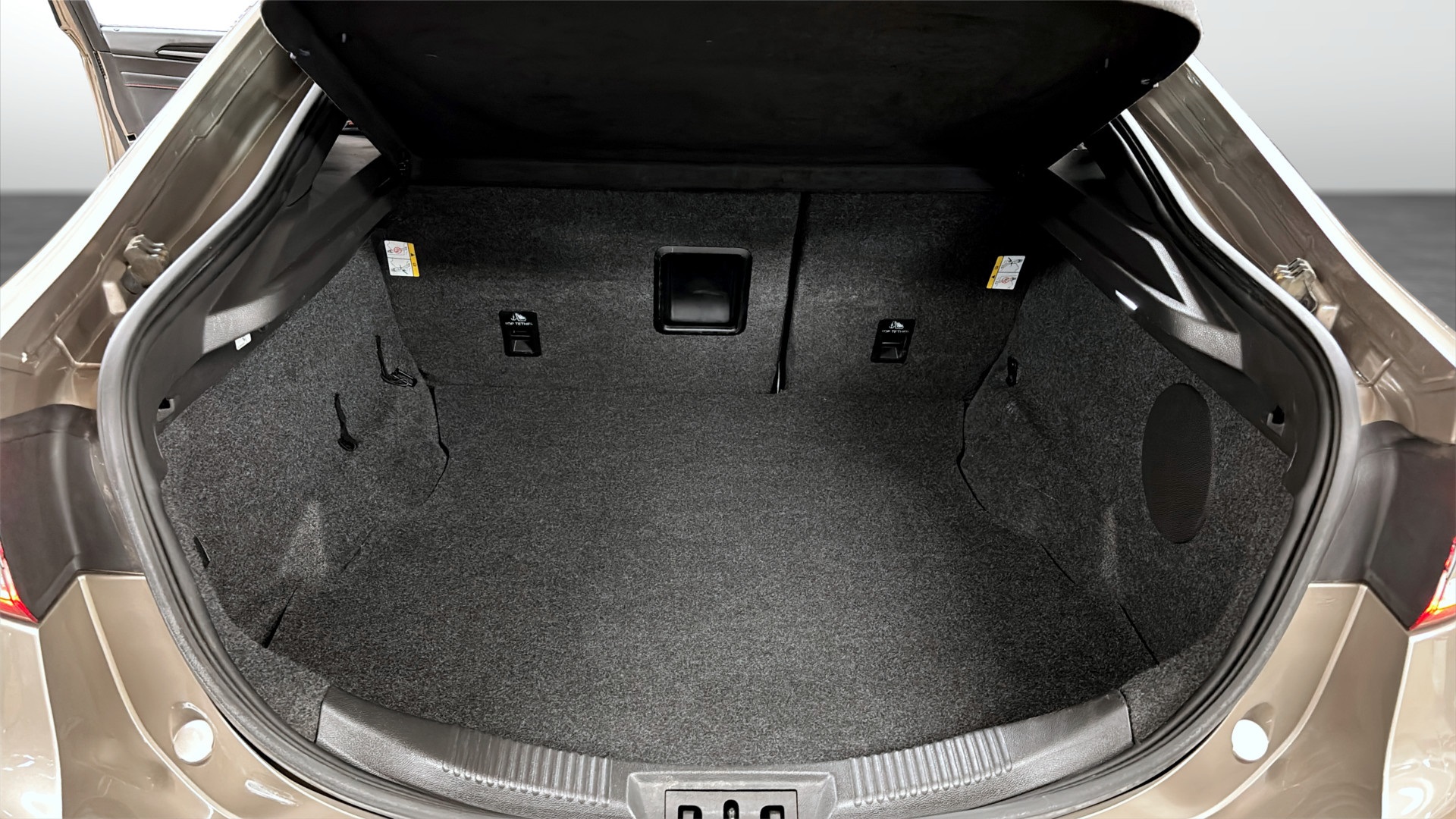 Ford Mondeo SFL26R
