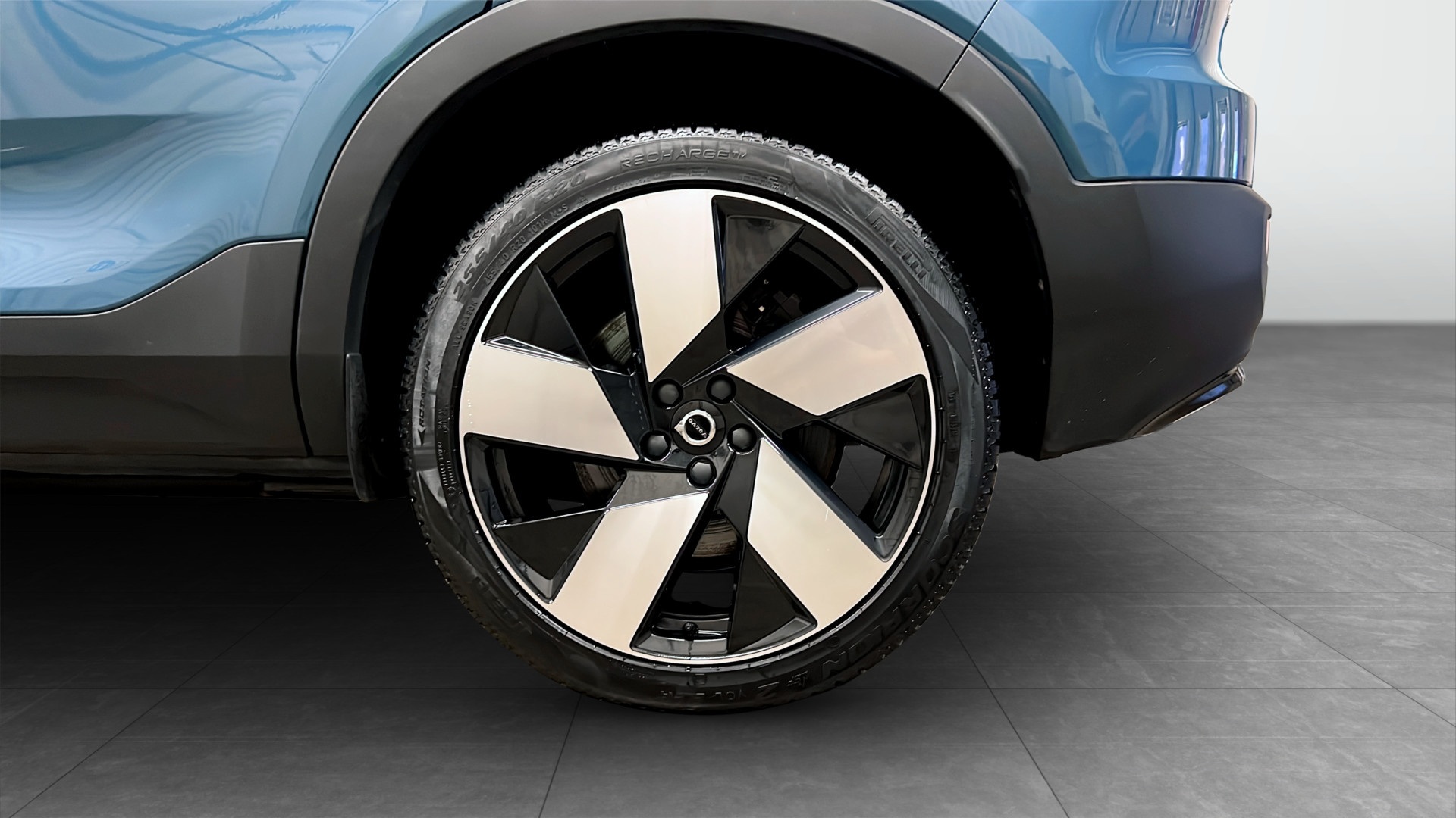 Volvo C40 Recharge SGE87U
