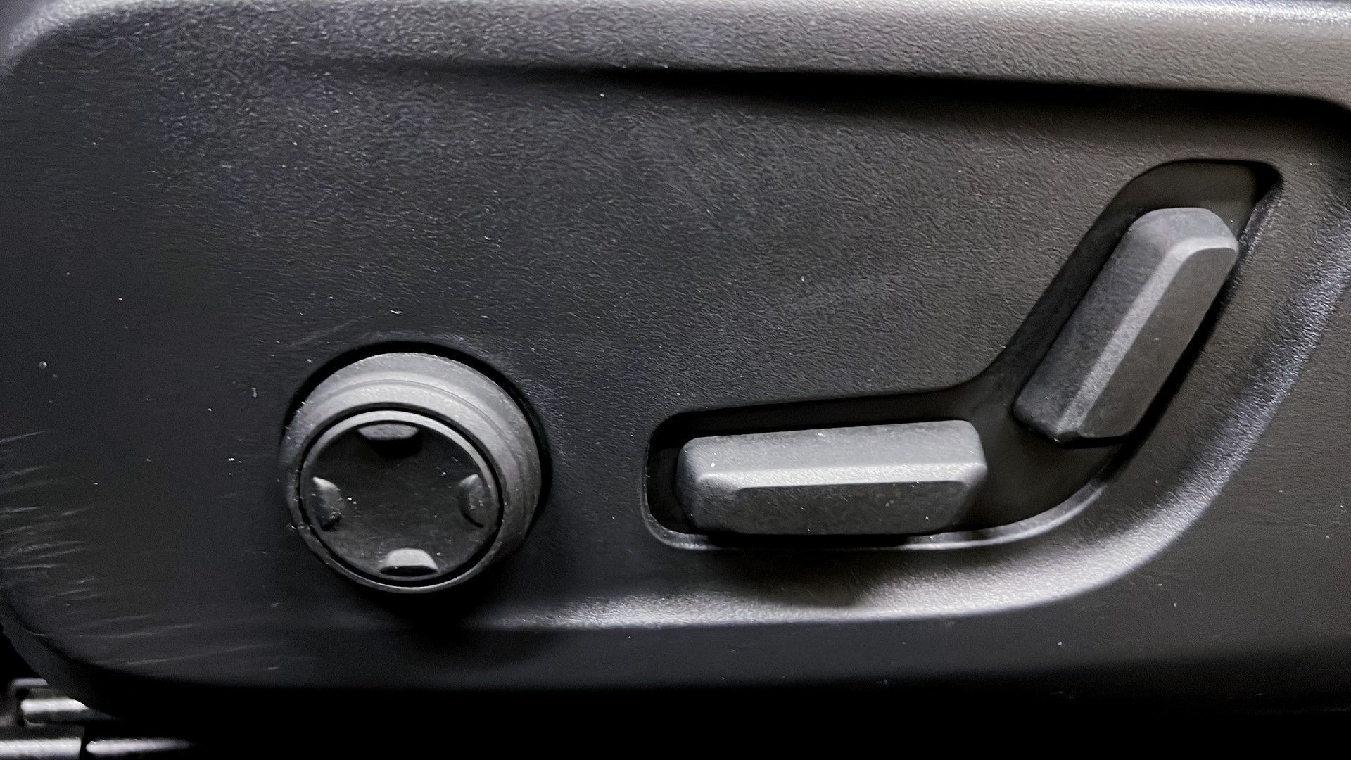 Volvo C40 Recharge SGE87U