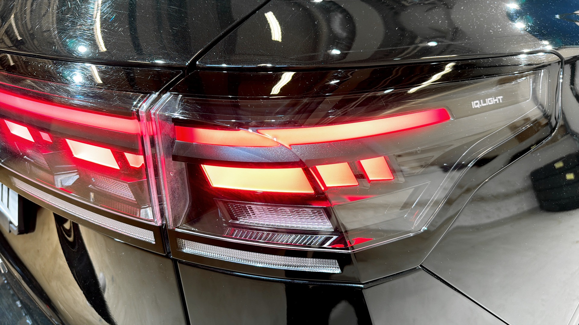Volkswagen Tiguan SGF89H