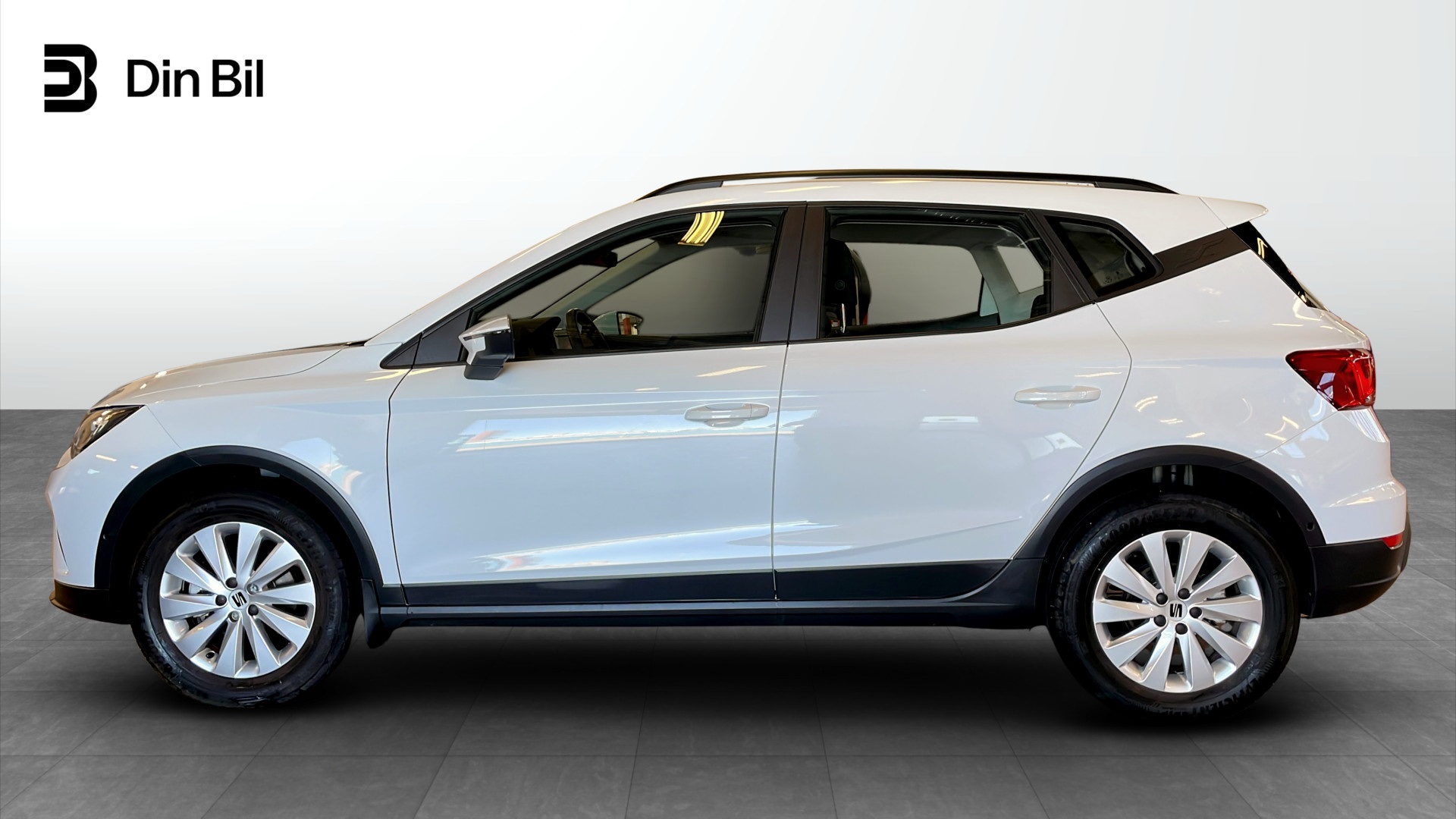 SEAT Arona SGM04C