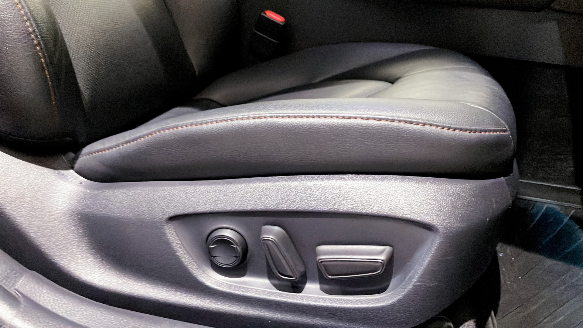 Toyota Camry SGO636
