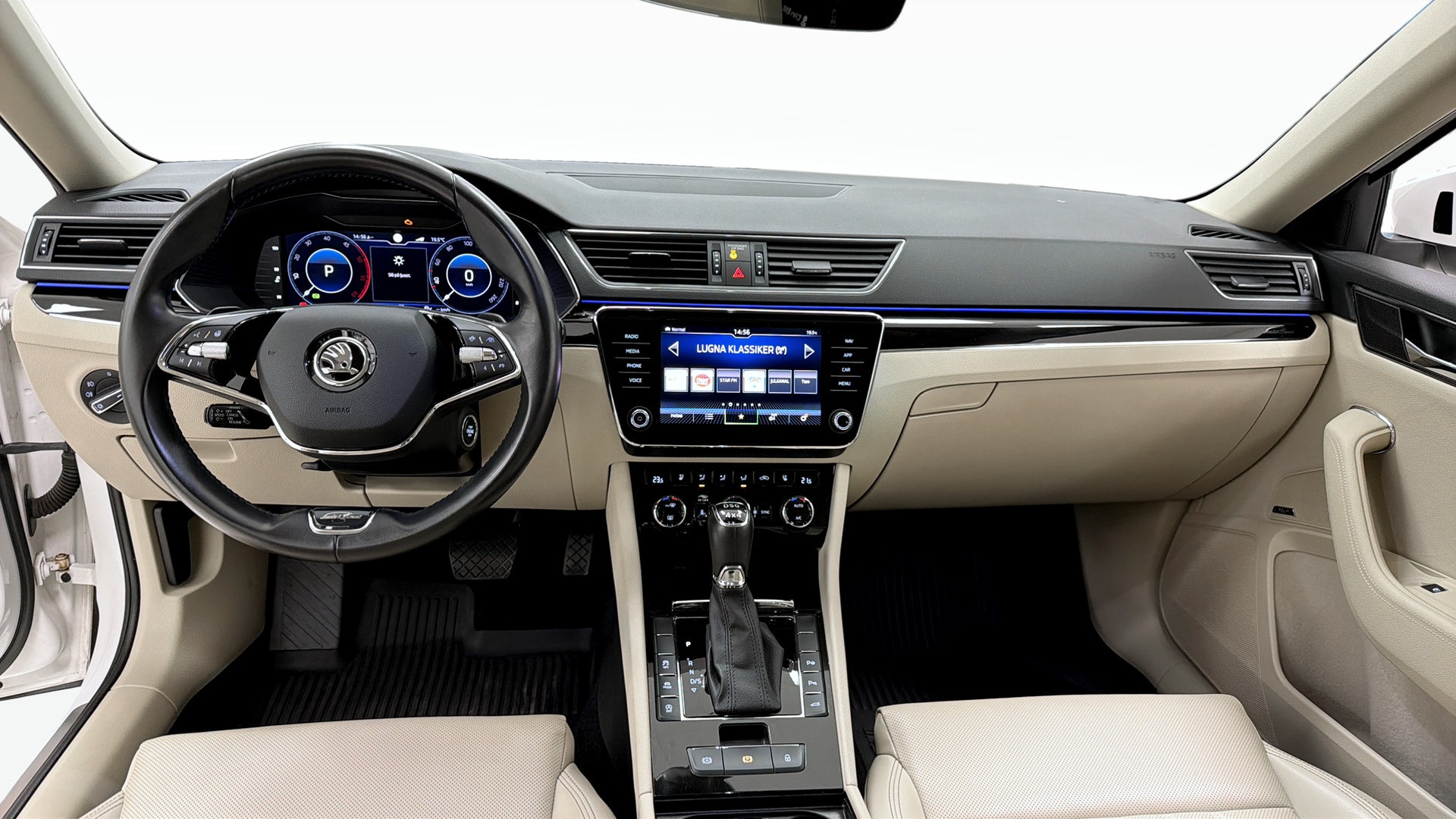Skoda Superb Combi SGT57Y