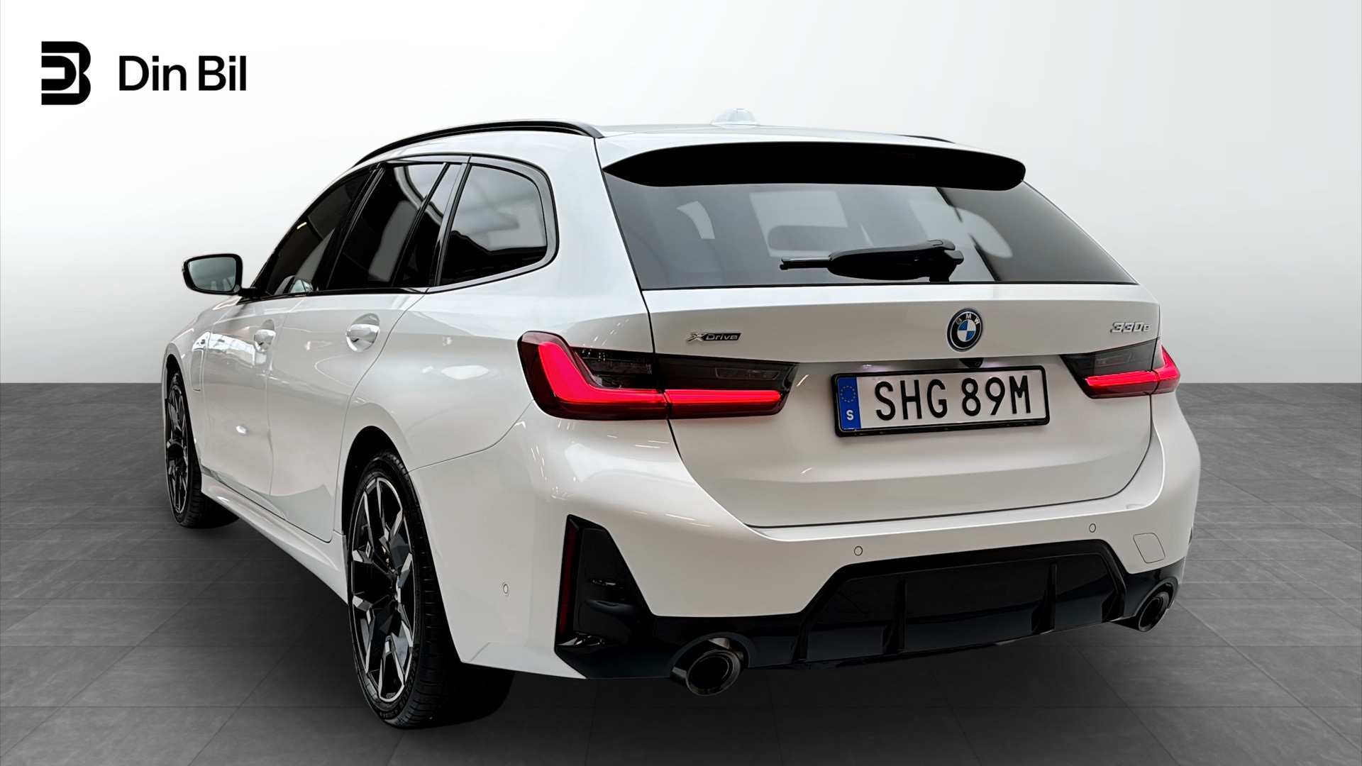 BMW 330e SHG89M
