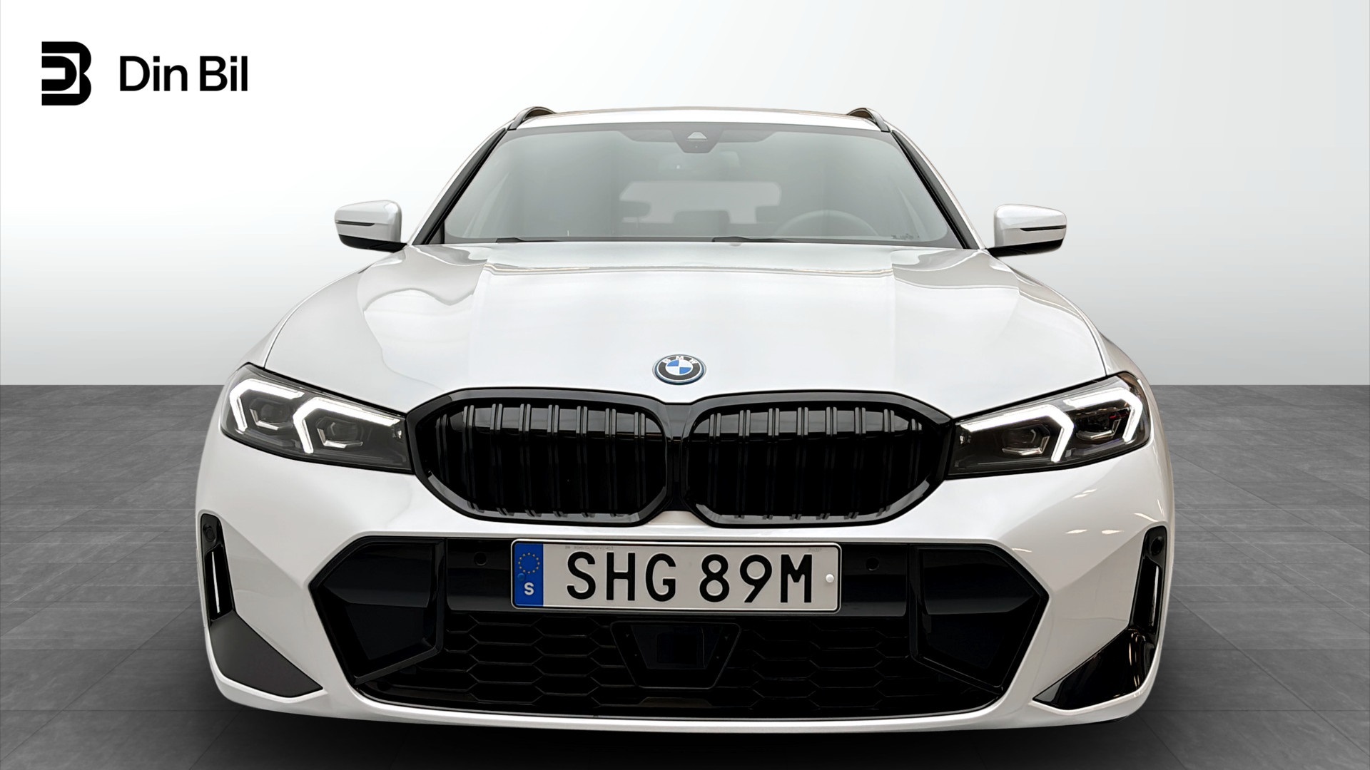 BMW 330e SHG89M
