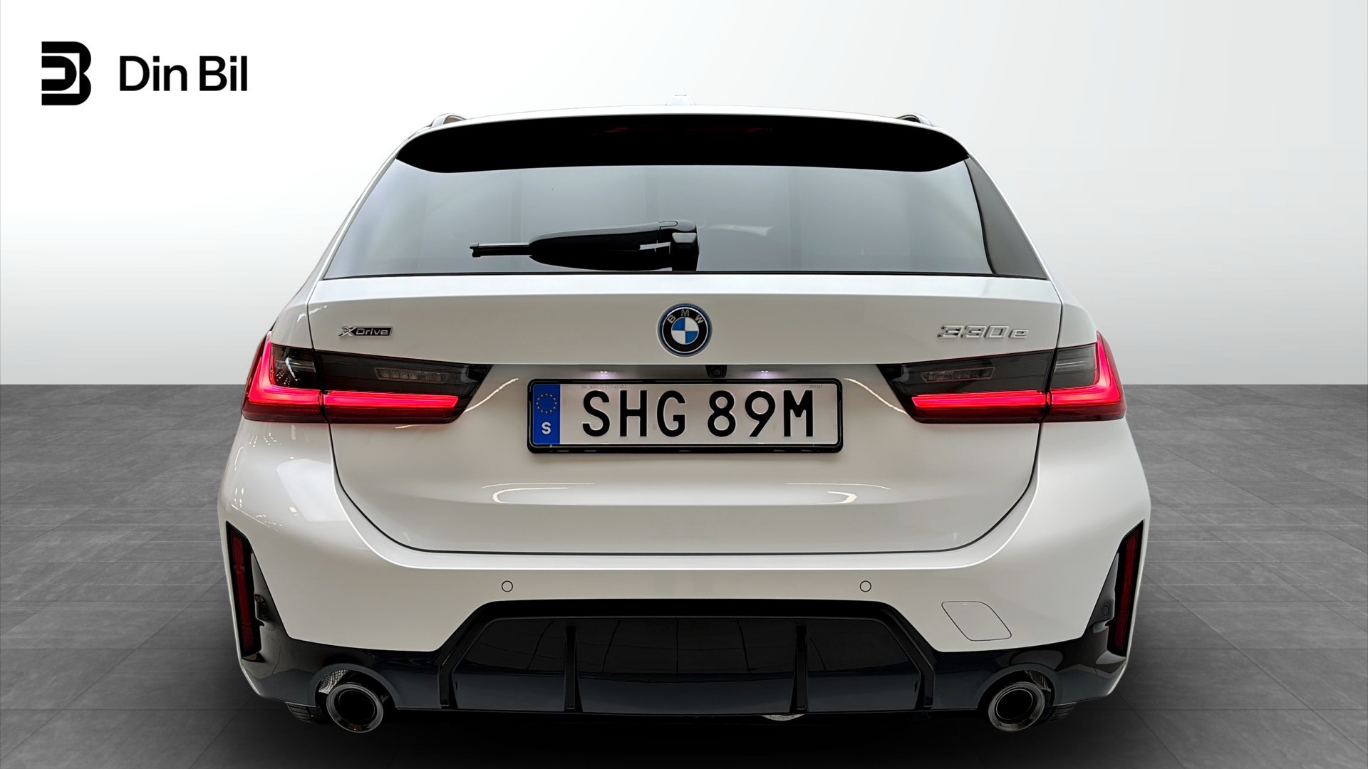 BMW 330e SHG89M