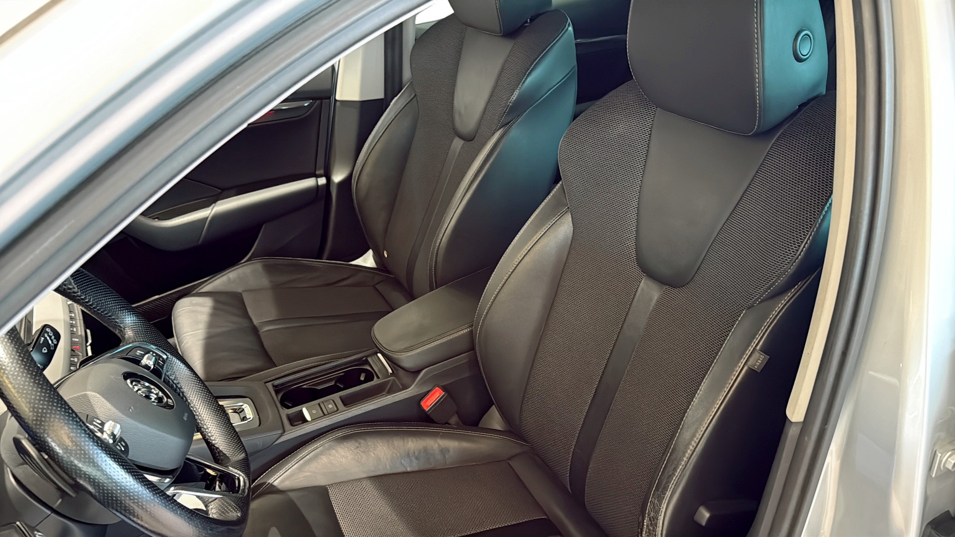 Skoda Octavia SHS16Z