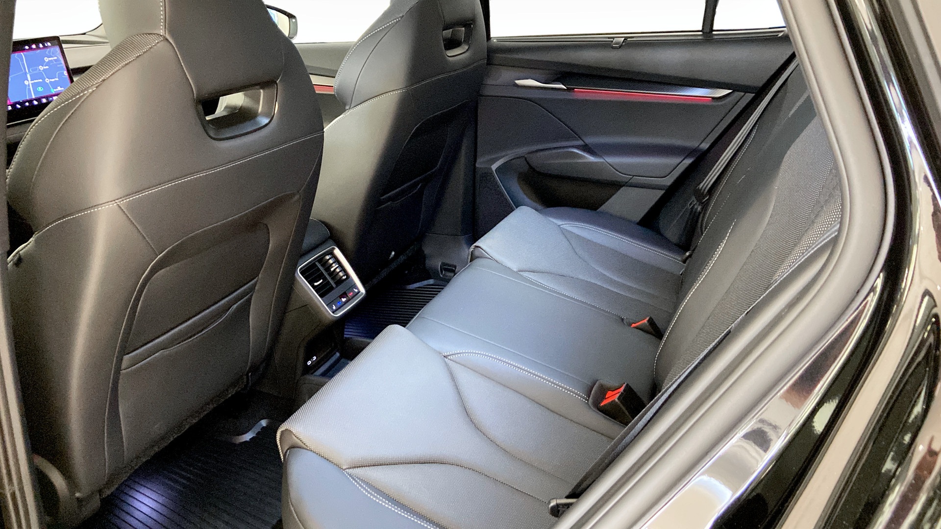 Skoda Enyaq SHT04J