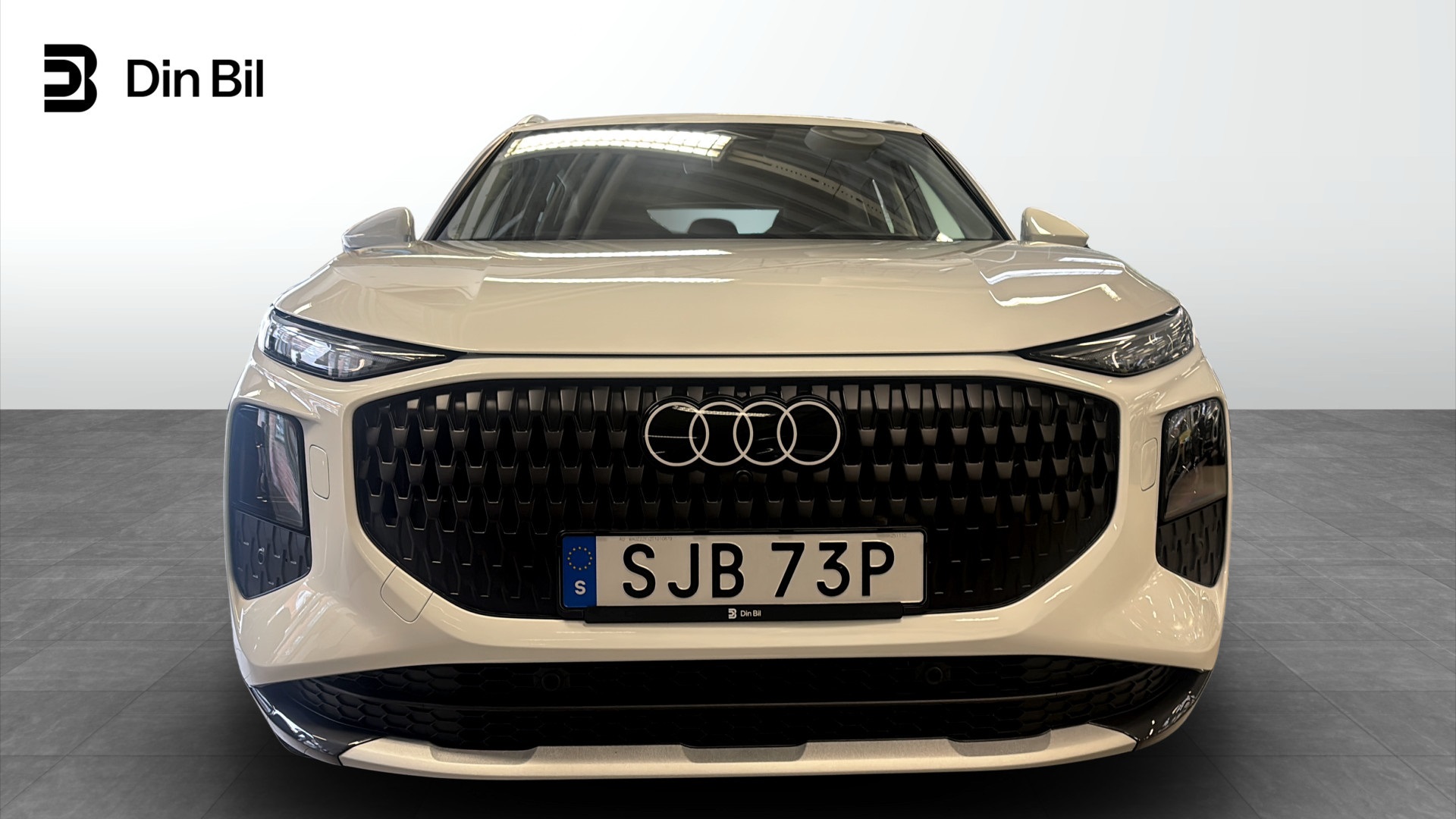 Audi Q3 SJB73P
