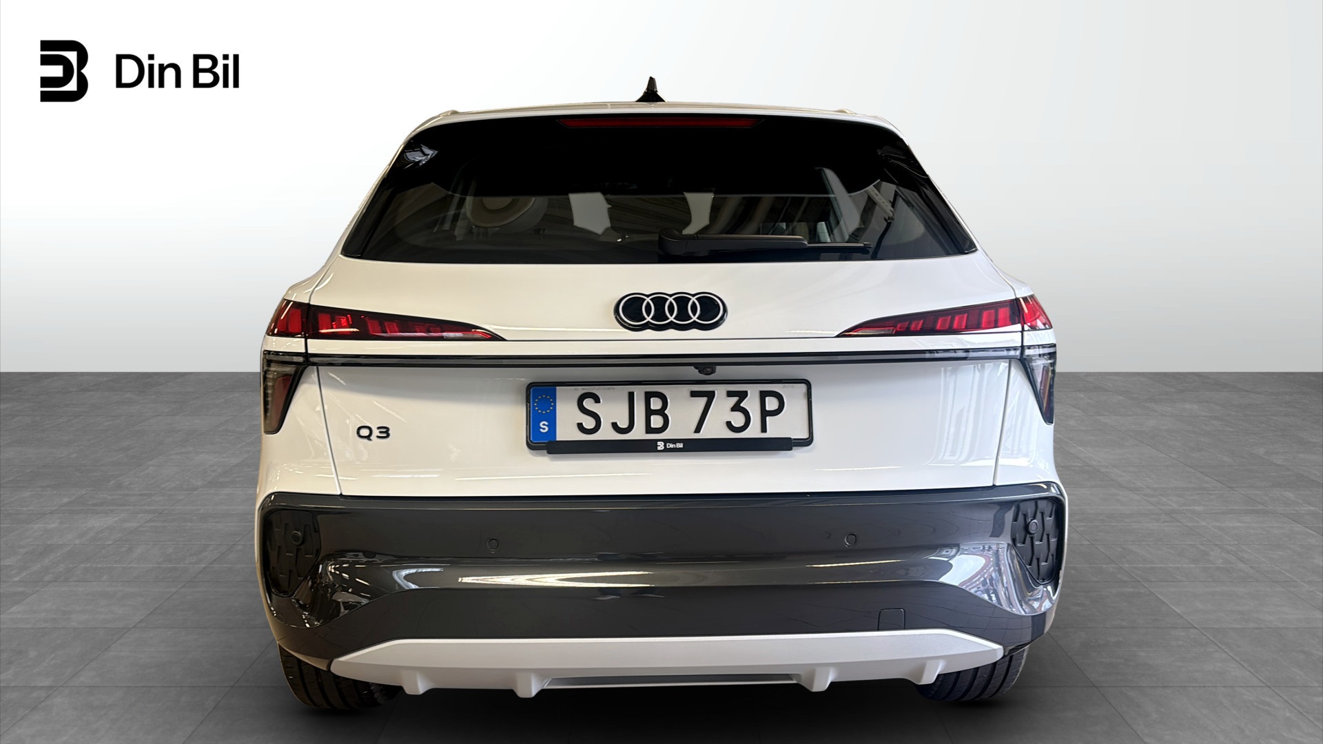 Audi Q3 SJB73P