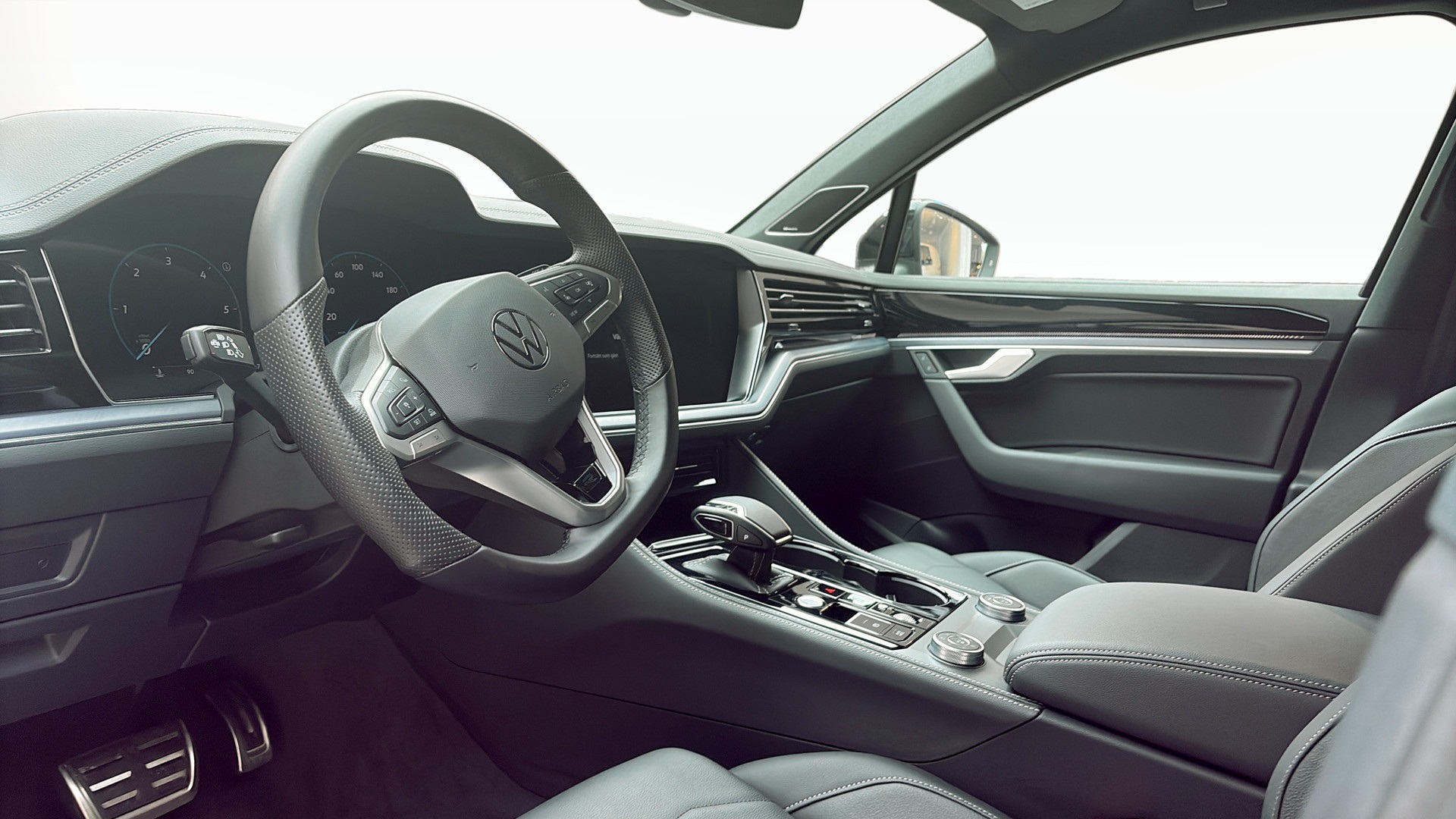 Volkswagen Touareg SJG89M