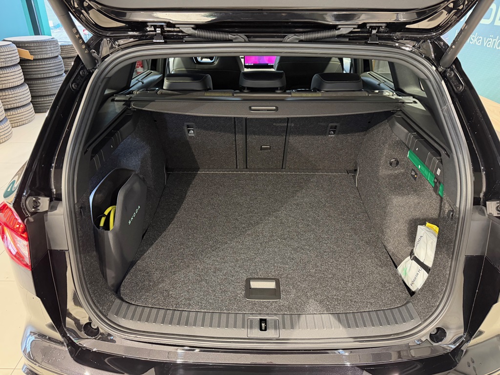 Skoda Enyaq SJG89Y
