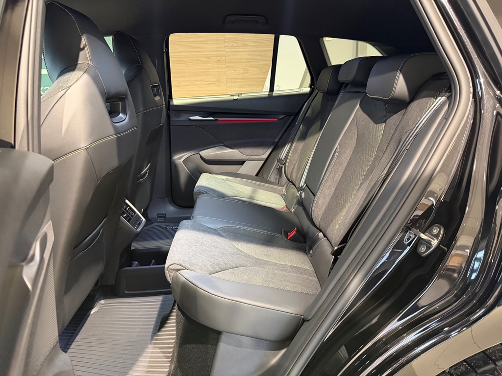Skoda Enyaq SJG89Y