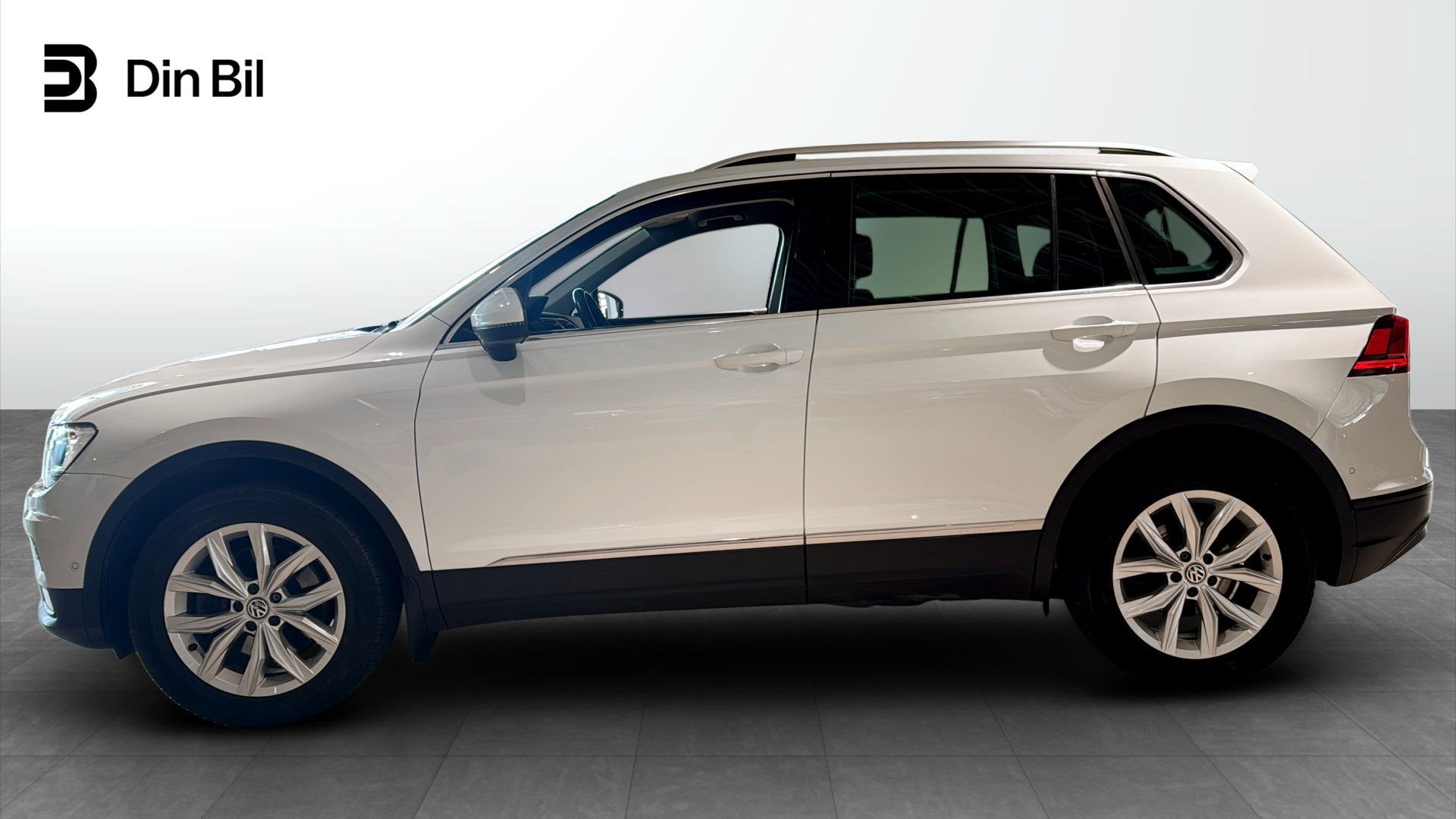 Volkswagen Tiguan SJK26G