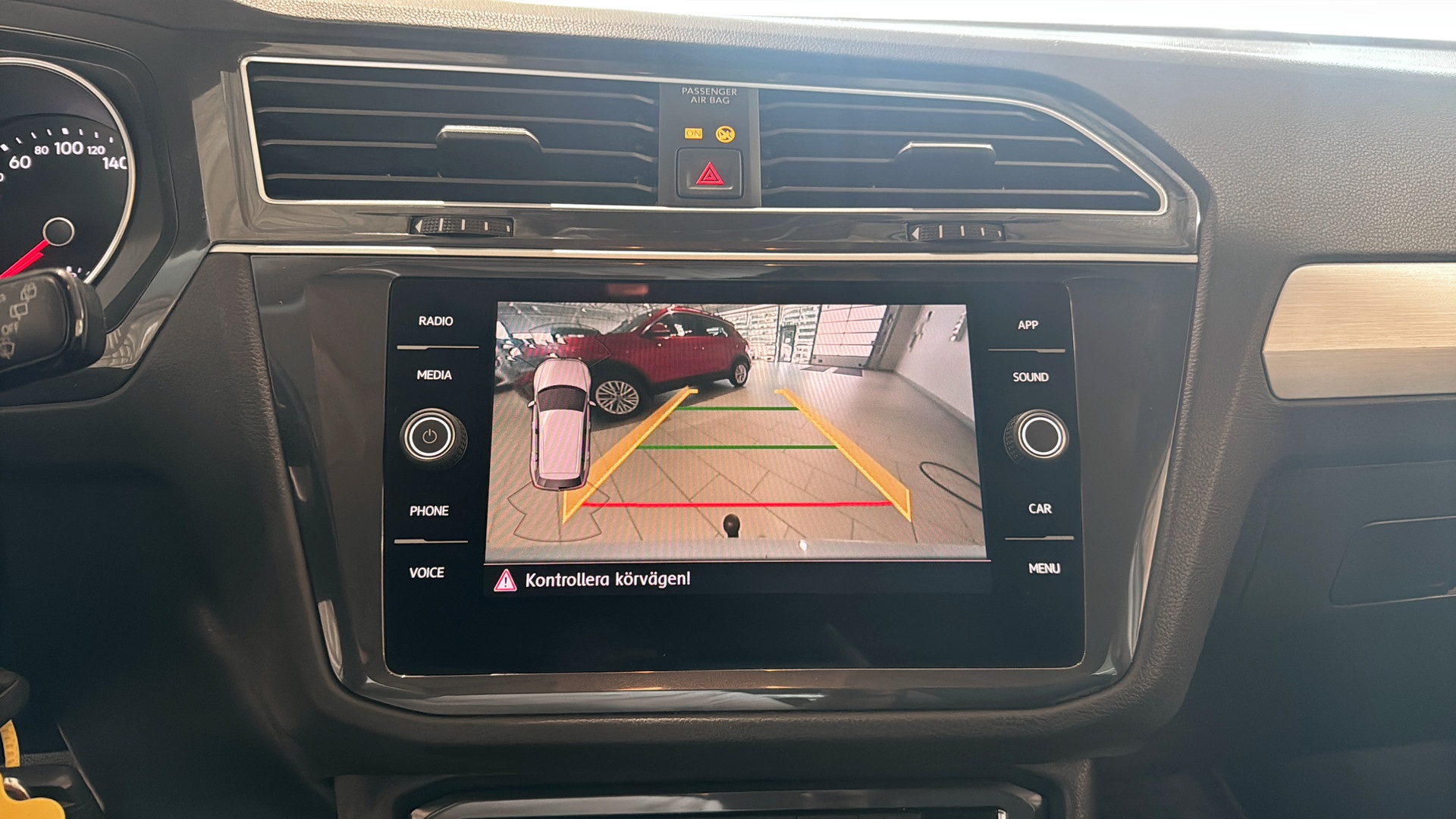 Volkswagen Tiguan SJK26G