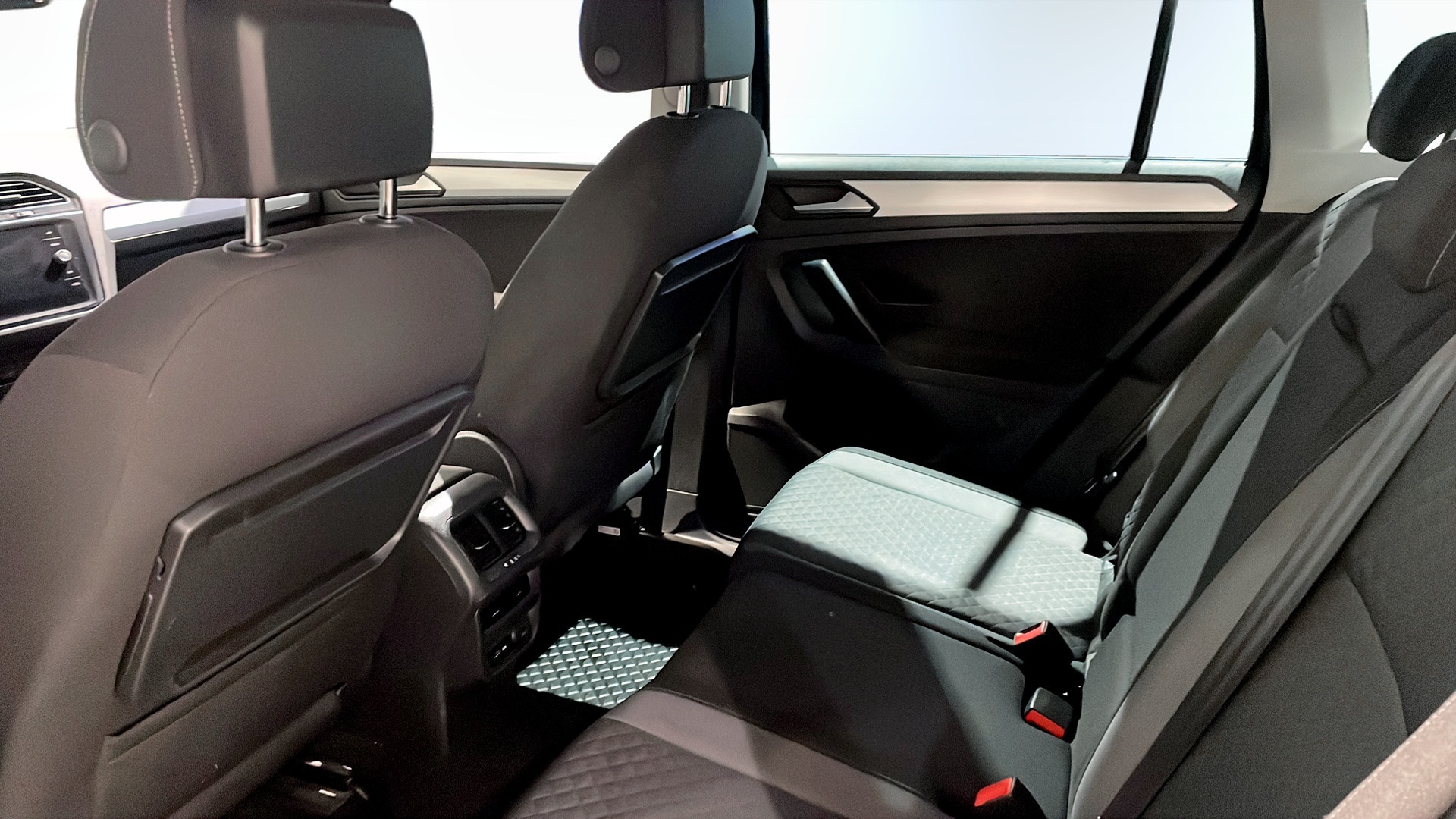 Volkswagen Tiguan SJN65R