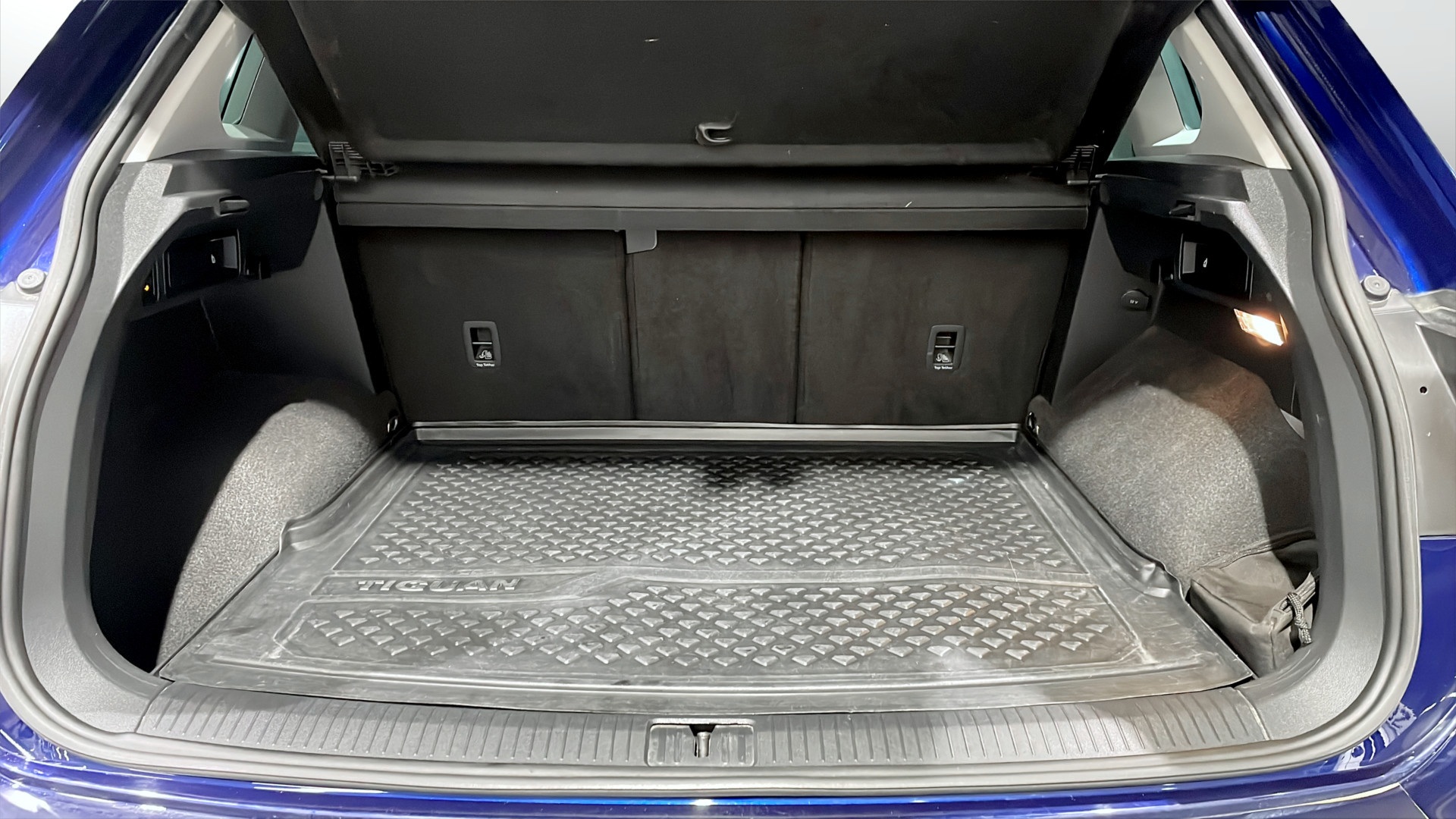 Volkswagen Tiguan SJN65R