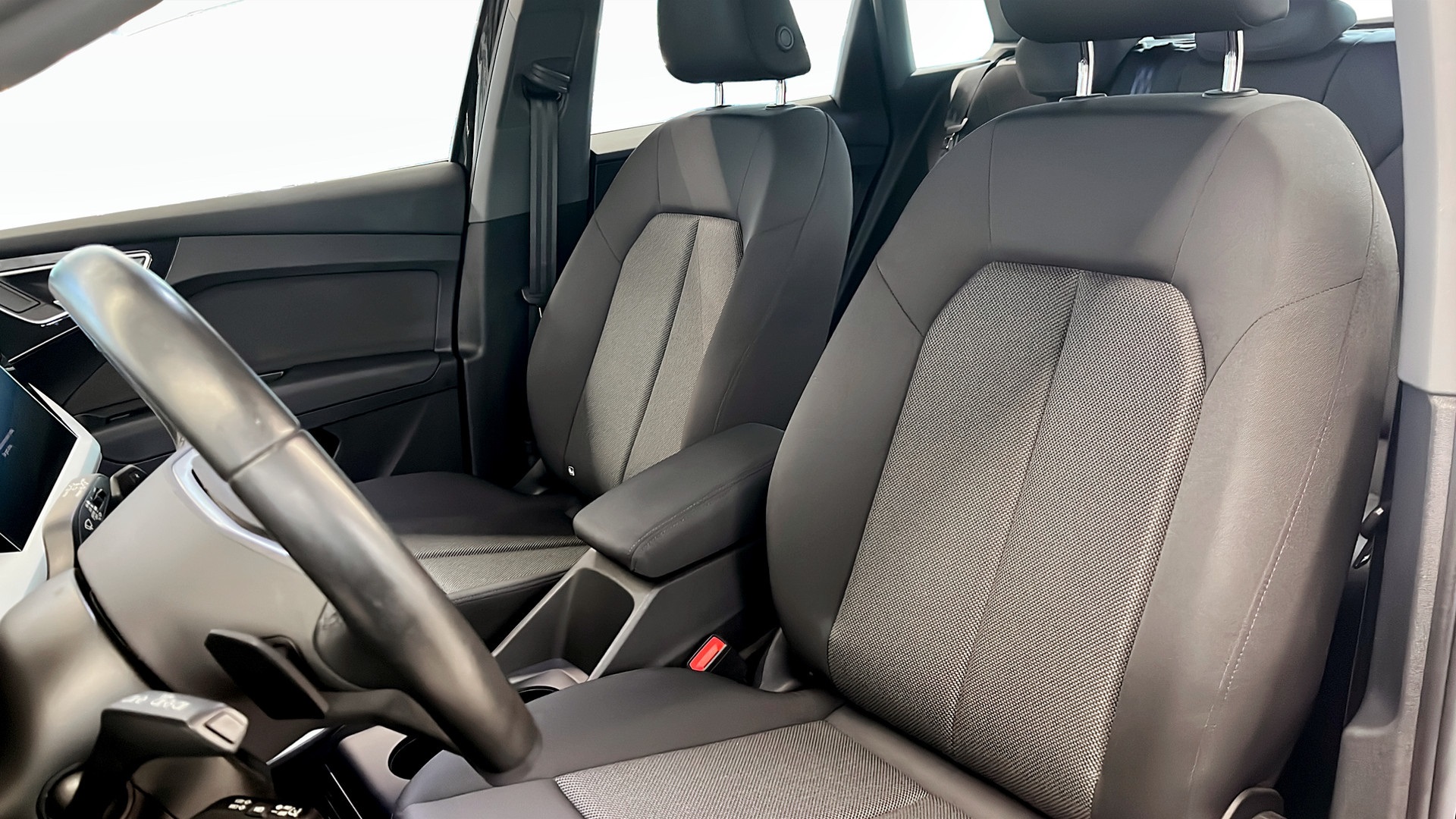 Audi Q4 e-tron SJP04B