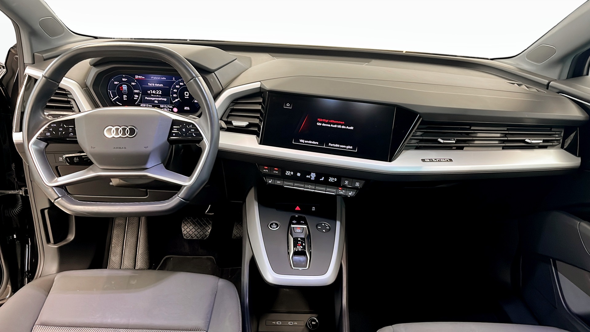 Audi Q4 e-tron SJP04B