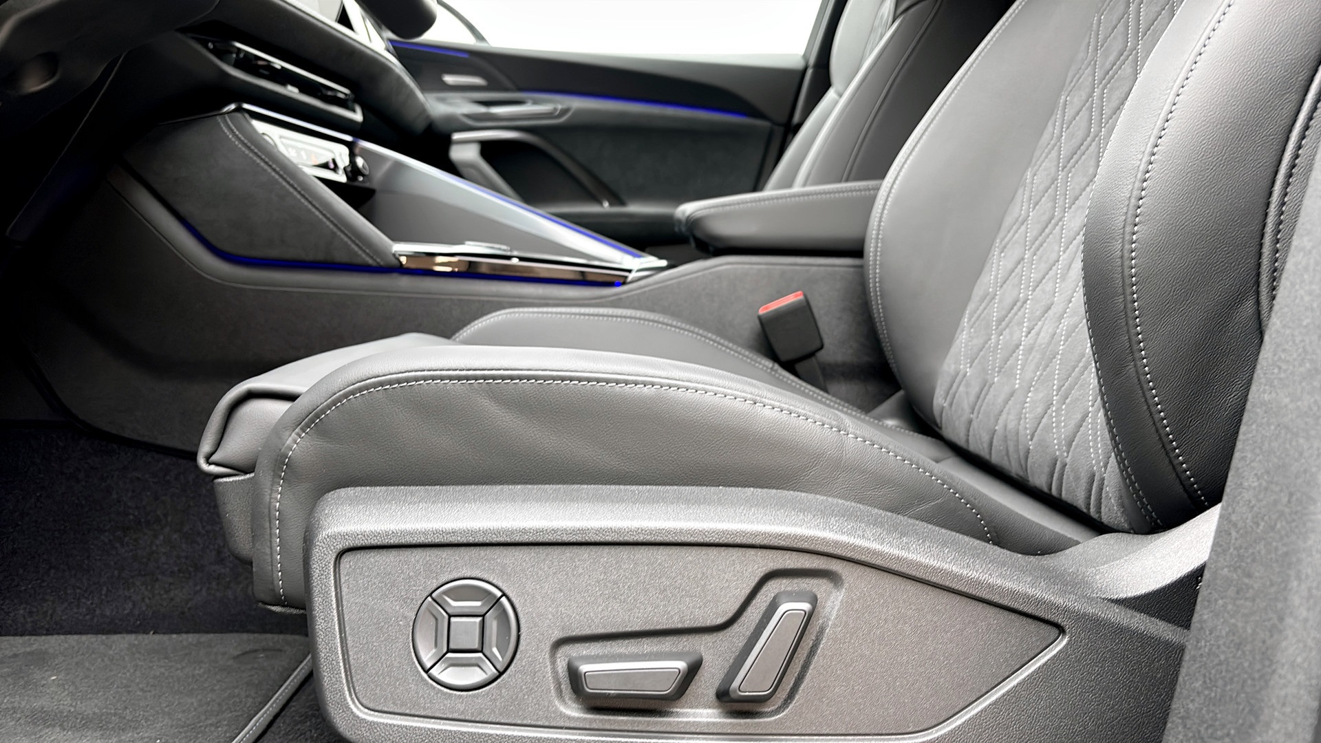 Audi Q5 SJR08G