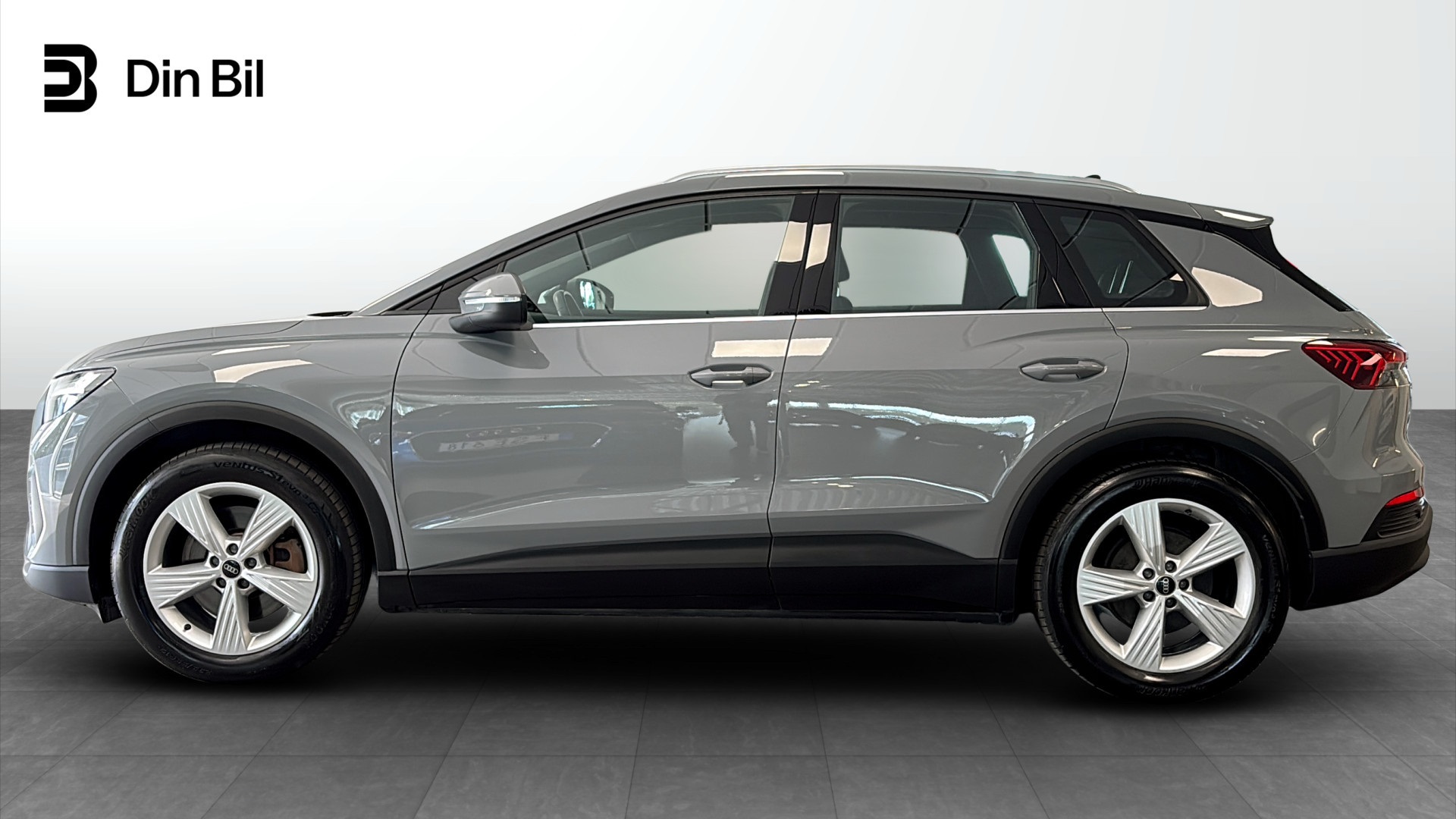 Audi Q4 e-tron SJS40H