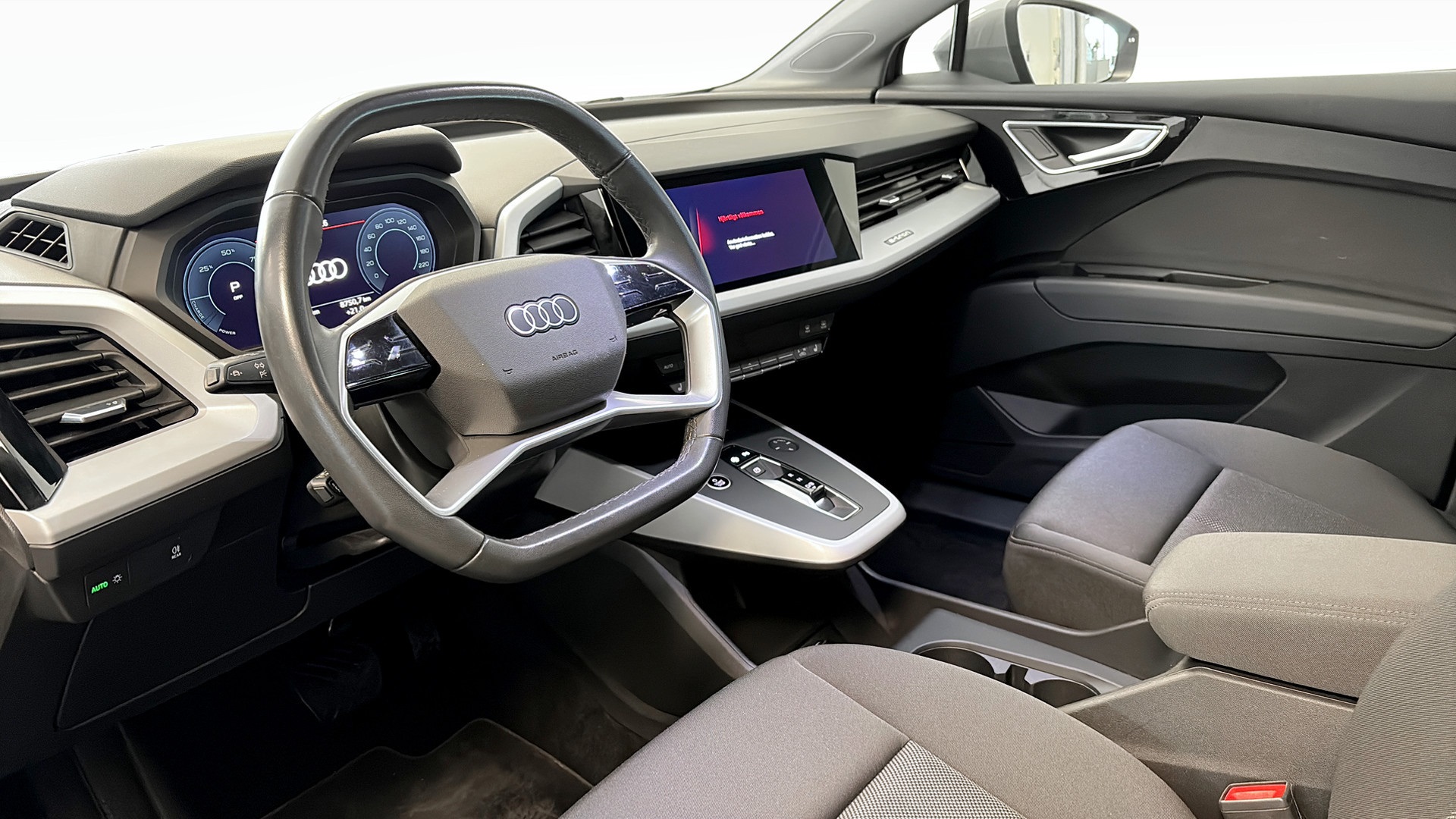 Audi Q4 e-tron SJS40H
