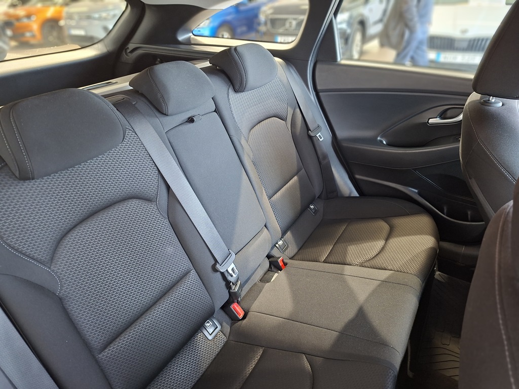 Hyundai i30 SJW336