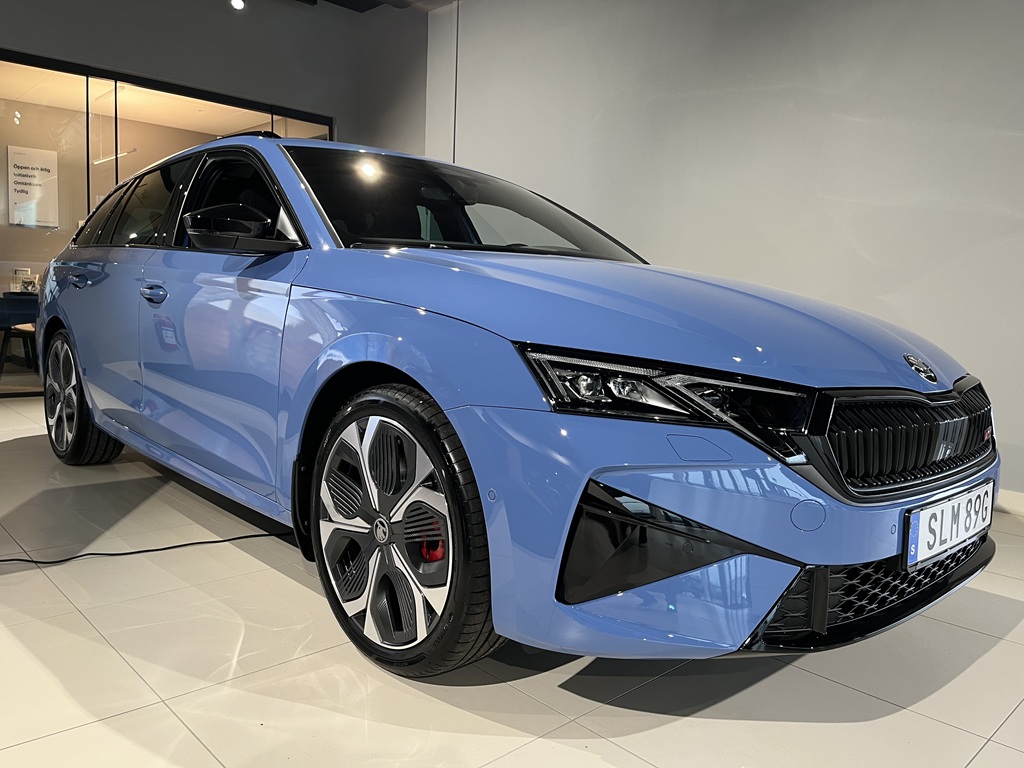 Skoda Octavia SLM89G