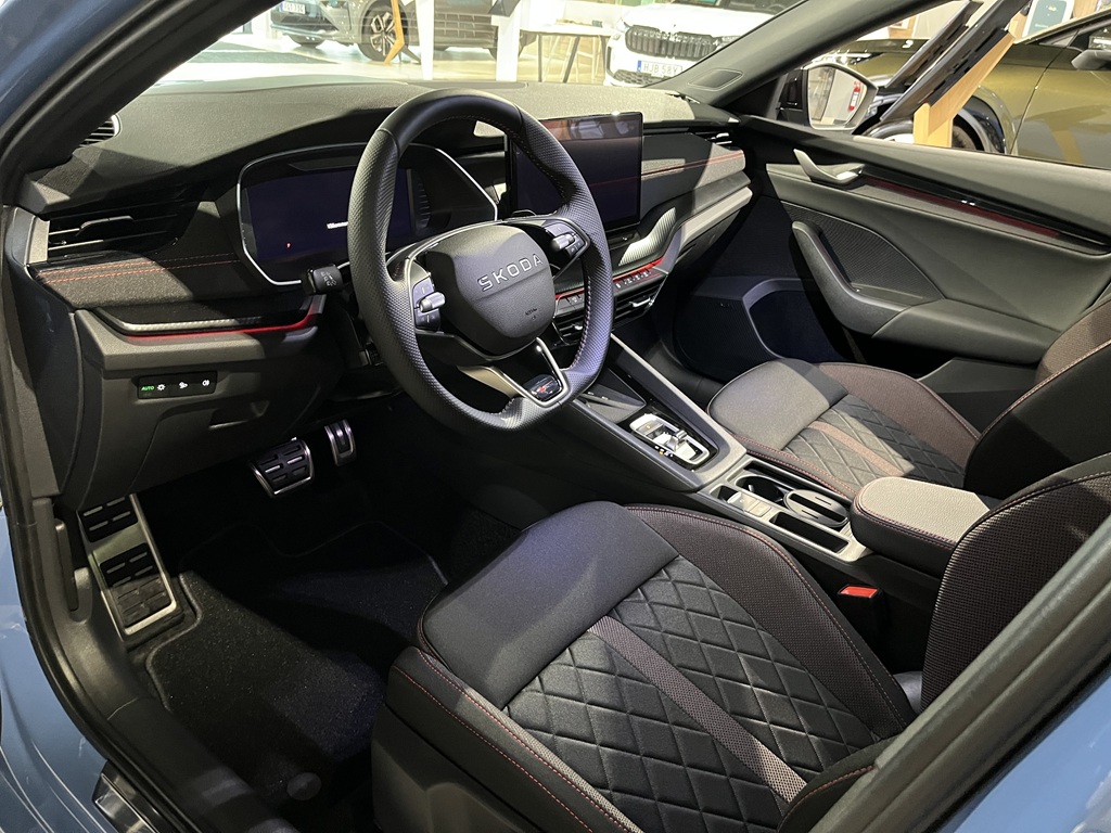Skoda Octavia SLM89G