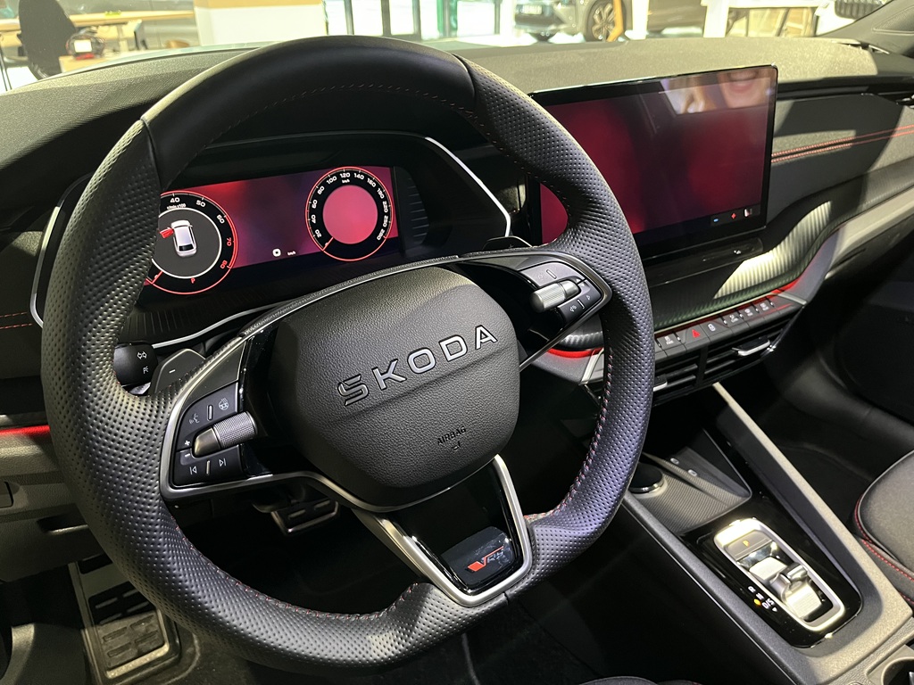 Skoda Octavia SLM89G