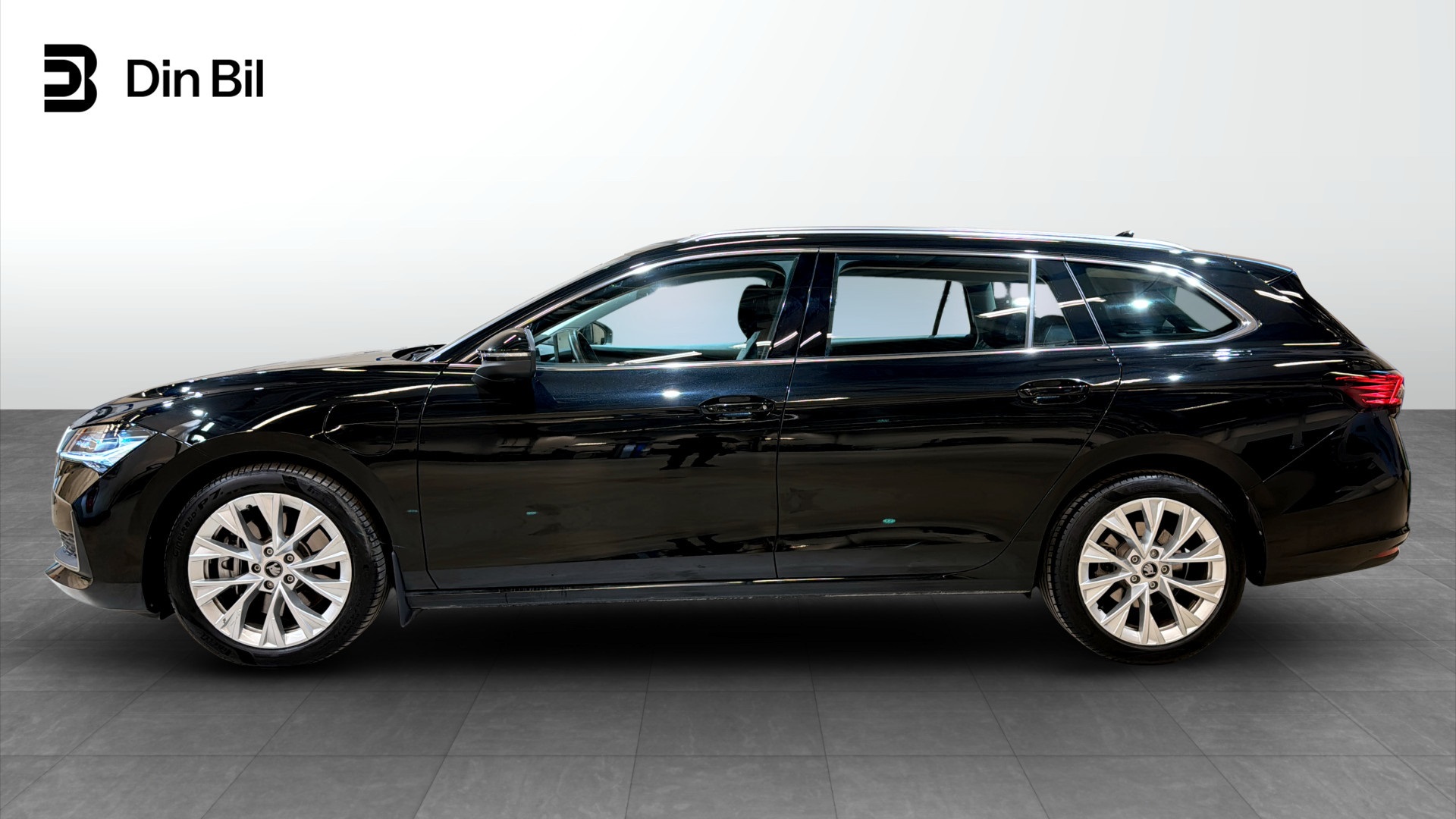Skoda Superb Combi SLN41B