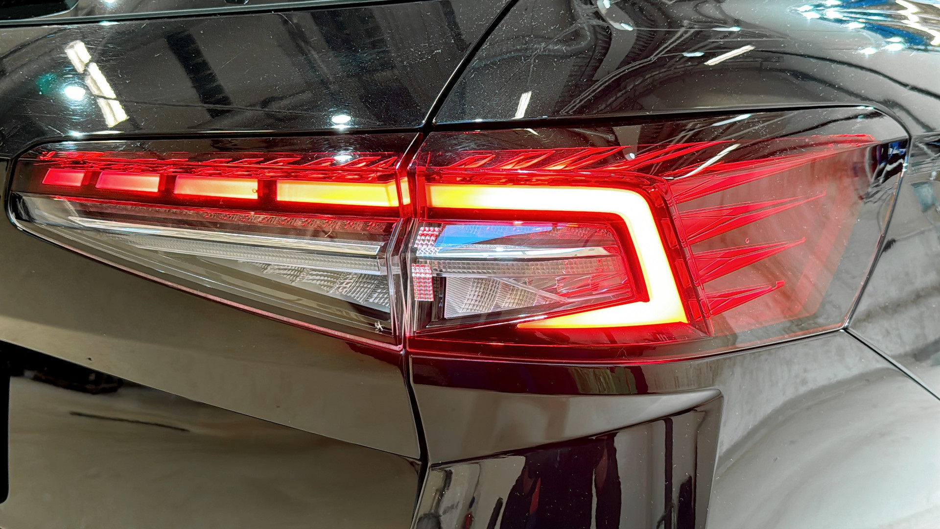 Skoda Superb Combi SLN41B